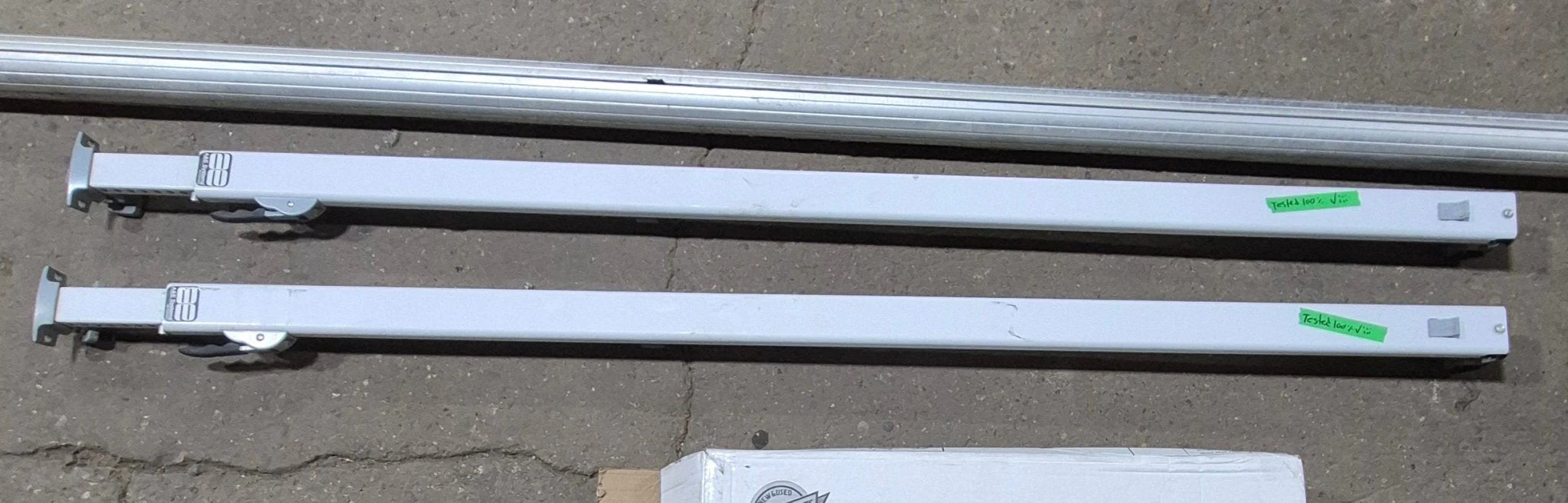 Used Complete Manual Awning Dometic 16' New Canvas - Image 2