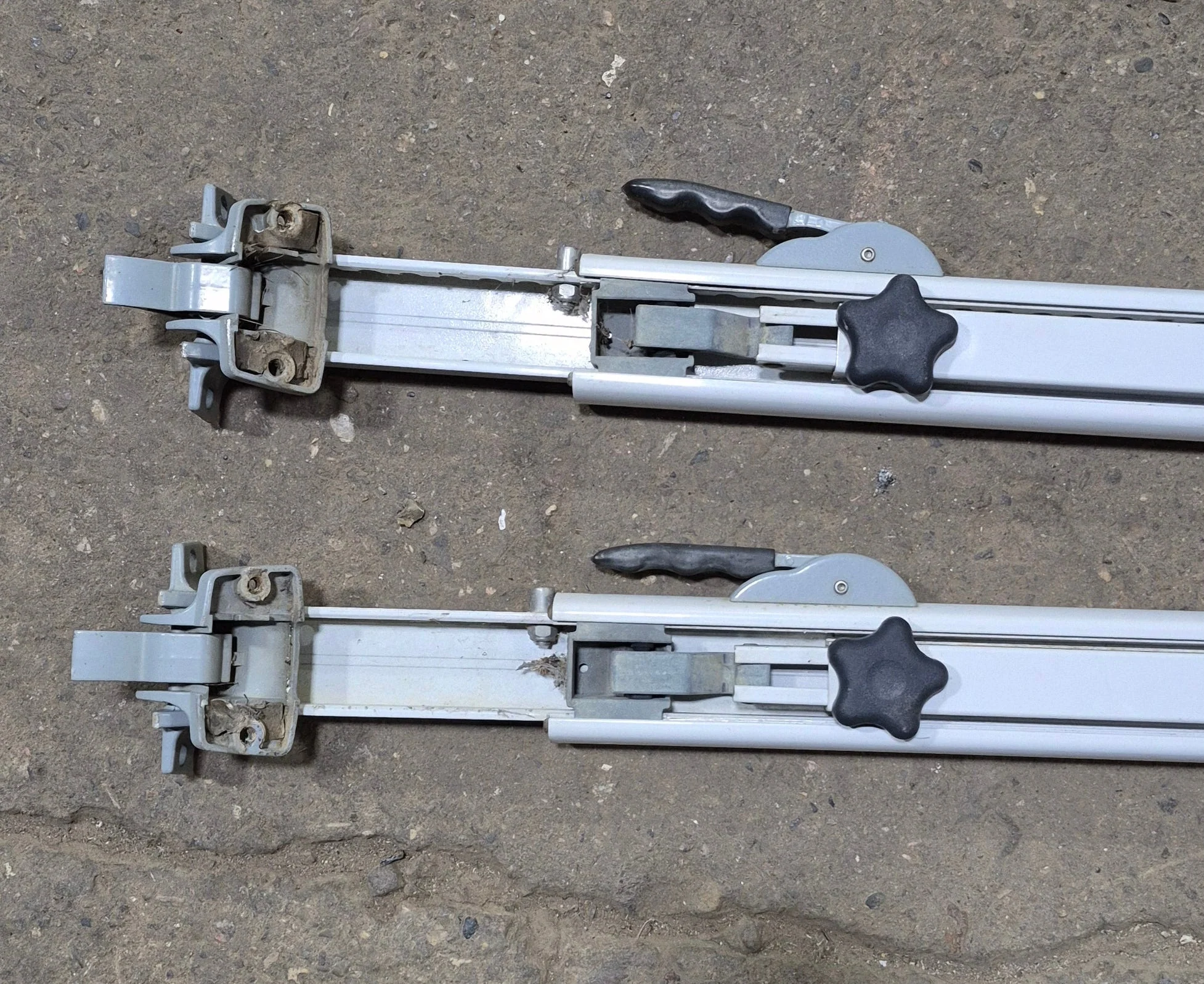 Used Complete Manual Awning Dometic 16' New Canvas - Image 6
