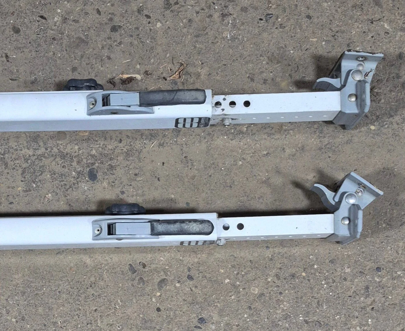 Used Complete Manual Awning Dometic / A&E 15' No Canvas - Image 7