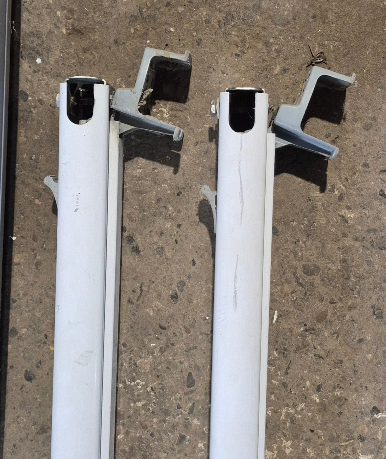 Used Complete Manual Awning Dometic / A&E 16' No Canvas - Image 6