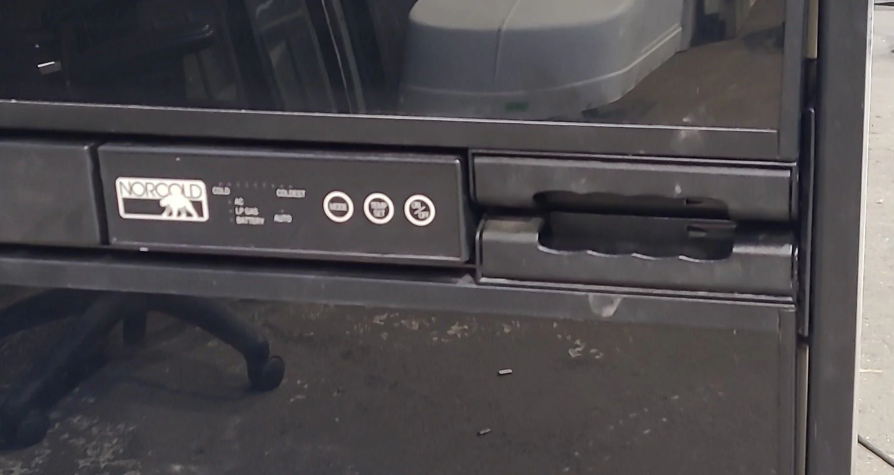 Used Complete Norcold Fridge, 2-Way - 9162 - Image 2