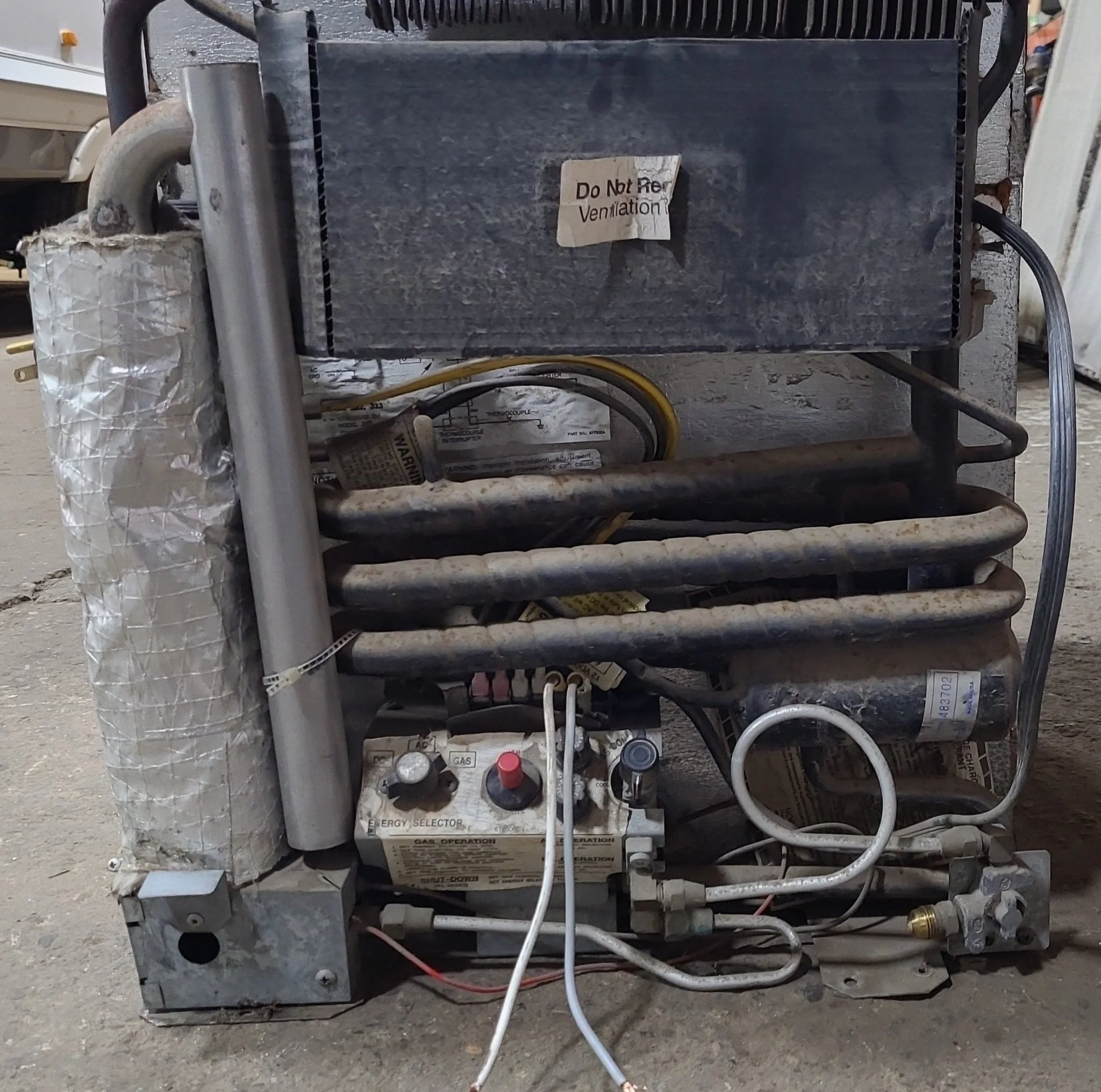 Used Complete Norcold Fridge, 3-Way - 323 - Image 10