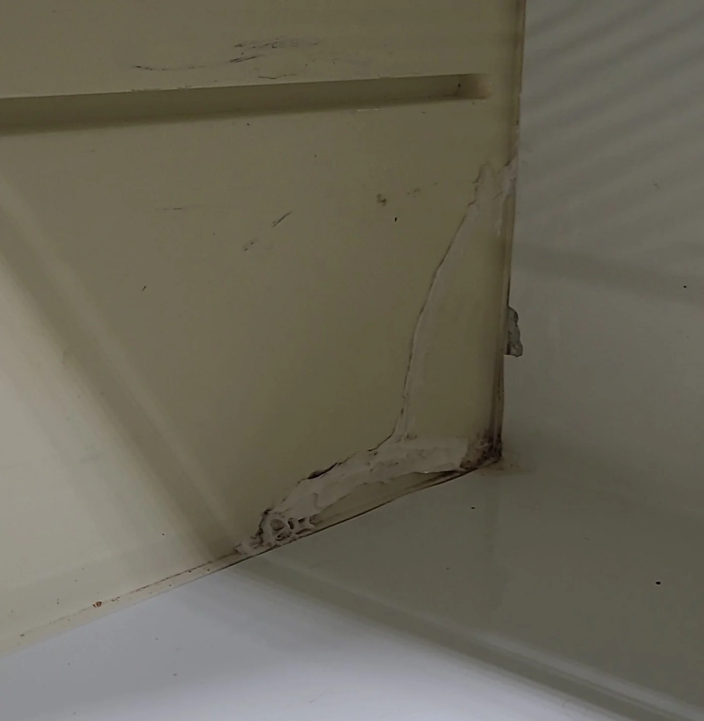 Used Complete Norcold Fridge, 3-Way - 963 - Image 9