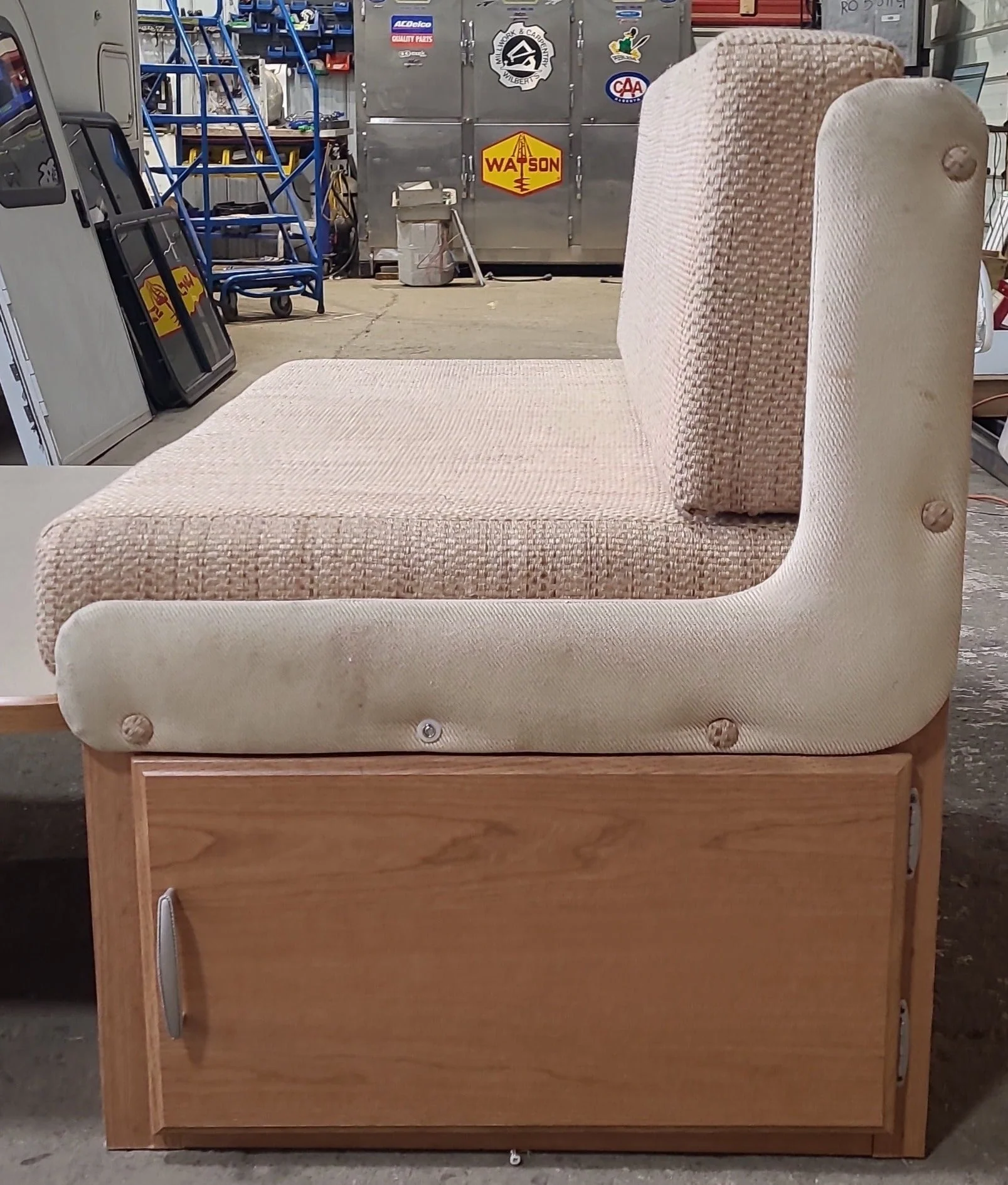Used Complete RV Dinette Set - 45” D x 74" W x 29 3/8" H - Does not include table hardware. - Image 7