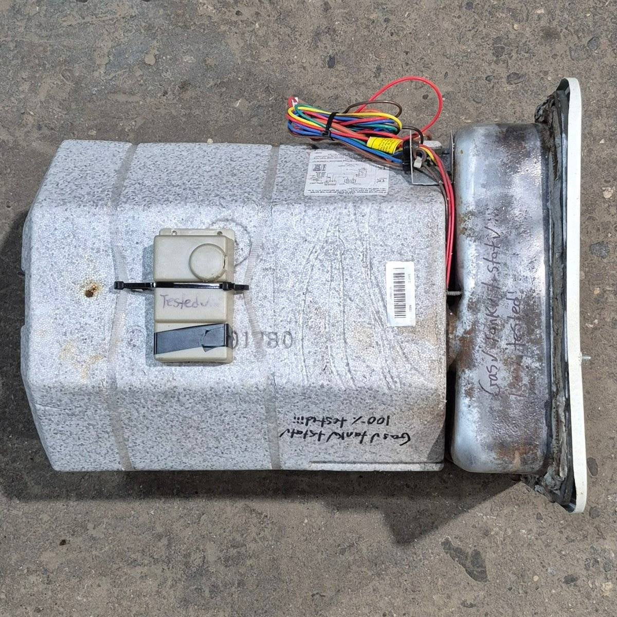 Used Complete Suburban Hot Water Heater, 6 Gallon - SW6D - 12.5 X 12.5 X 18.75 - Image 8