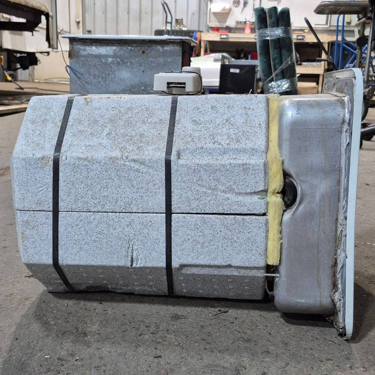 Used Complete Suburban Hot Water Heater, 6 Gallon - SW6D- 12.5 X 12.5 X 19.25 - Image 6