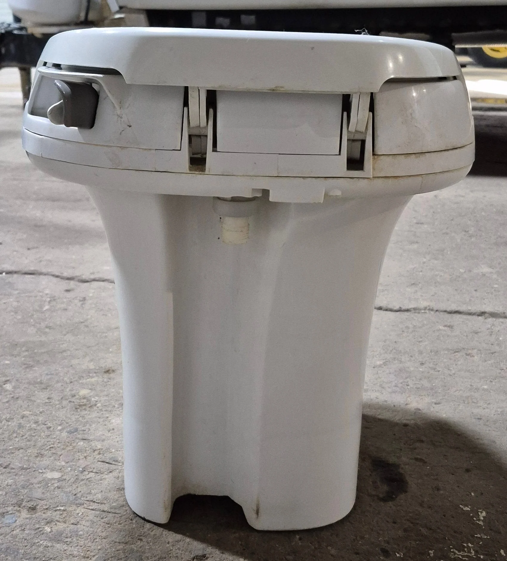 Used Complete Thetford Toilet, Hand Flush, High Profile, Off-White - AQUA MAGIC IV , 24920 - Image 7