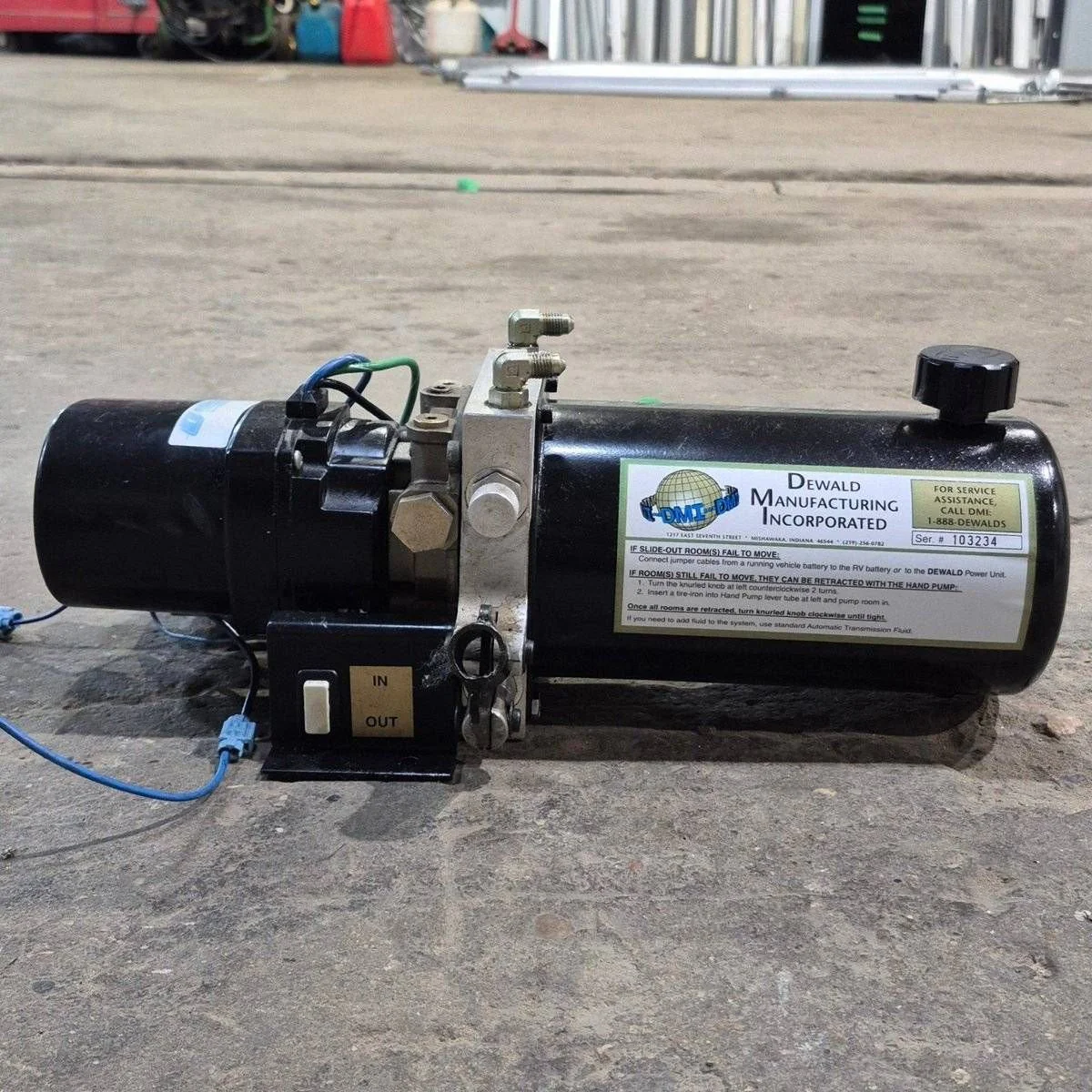 Used Dewald RV Slide Out Hydraulic Pump/ Motor/ Tank Assembly - Image 2