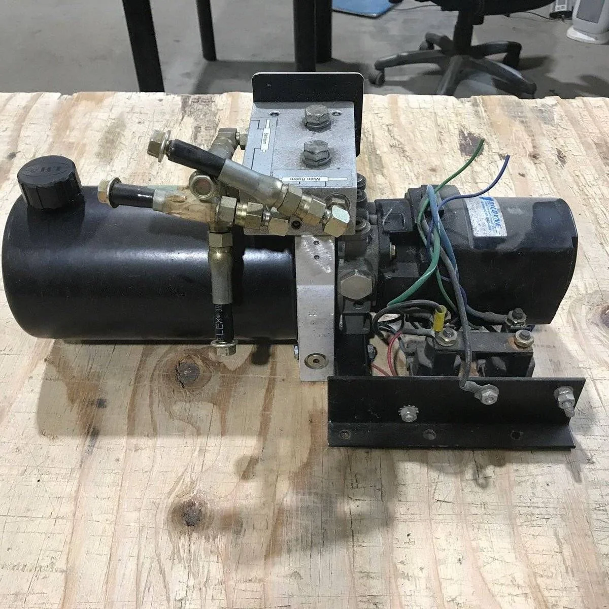 Used Dewald RV Slide Out Motor - Image 5