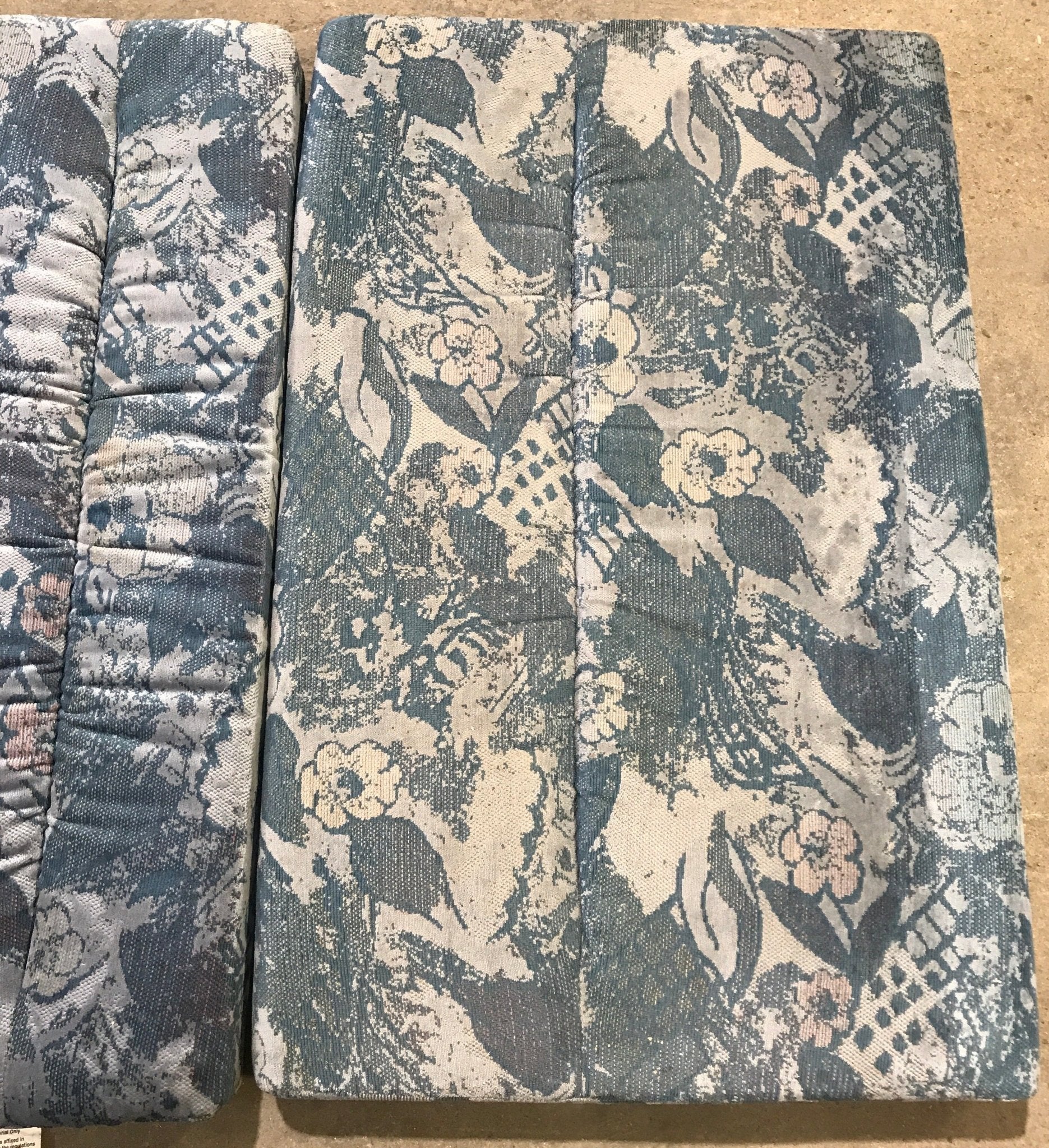 Used Dinette Cushion Set- 4 piece - 2 @ 38" x 24" x 4" D, 2 @ 38" x 13" x 4" D - Image 5