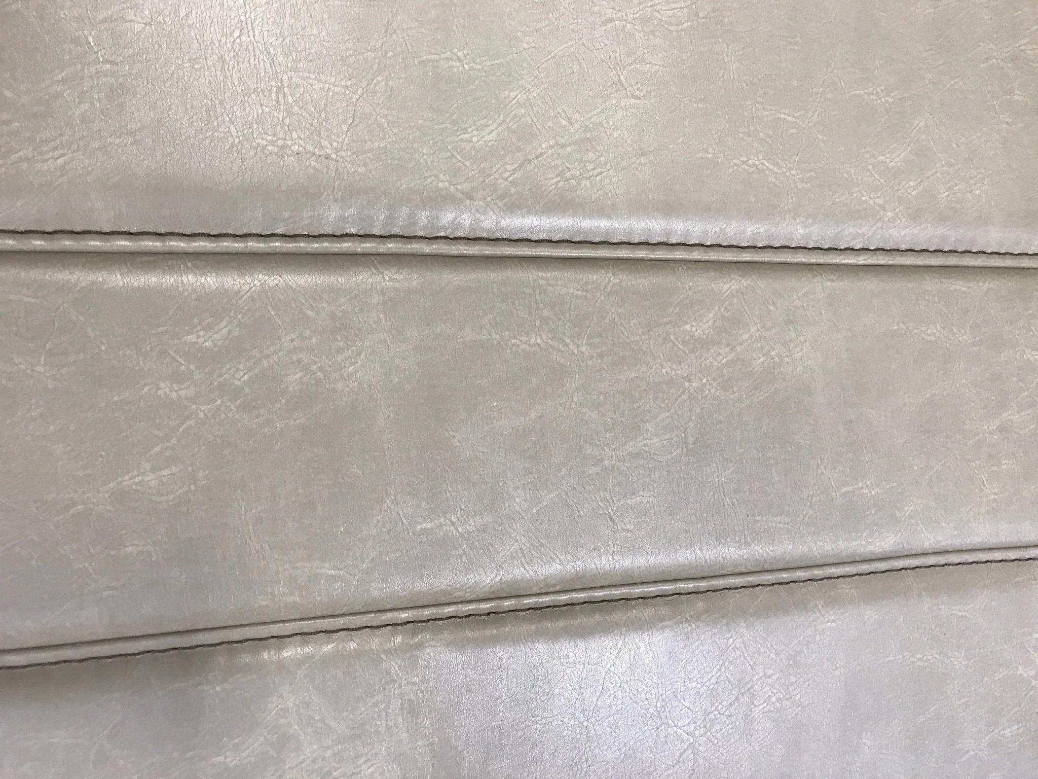 Used Dinette Cushion SINGLE - 35" X 21" X 4" D - Image 3