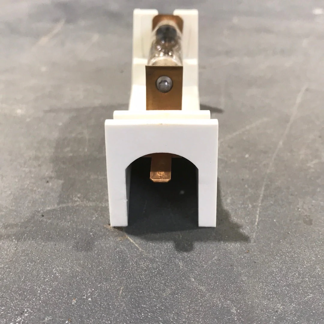 Used Dometic 12V Light Bulb Base - 2930744012 - Image 3