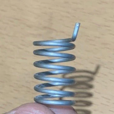 Used Dometic 2002237010 Freezer Spring RH - Image 3