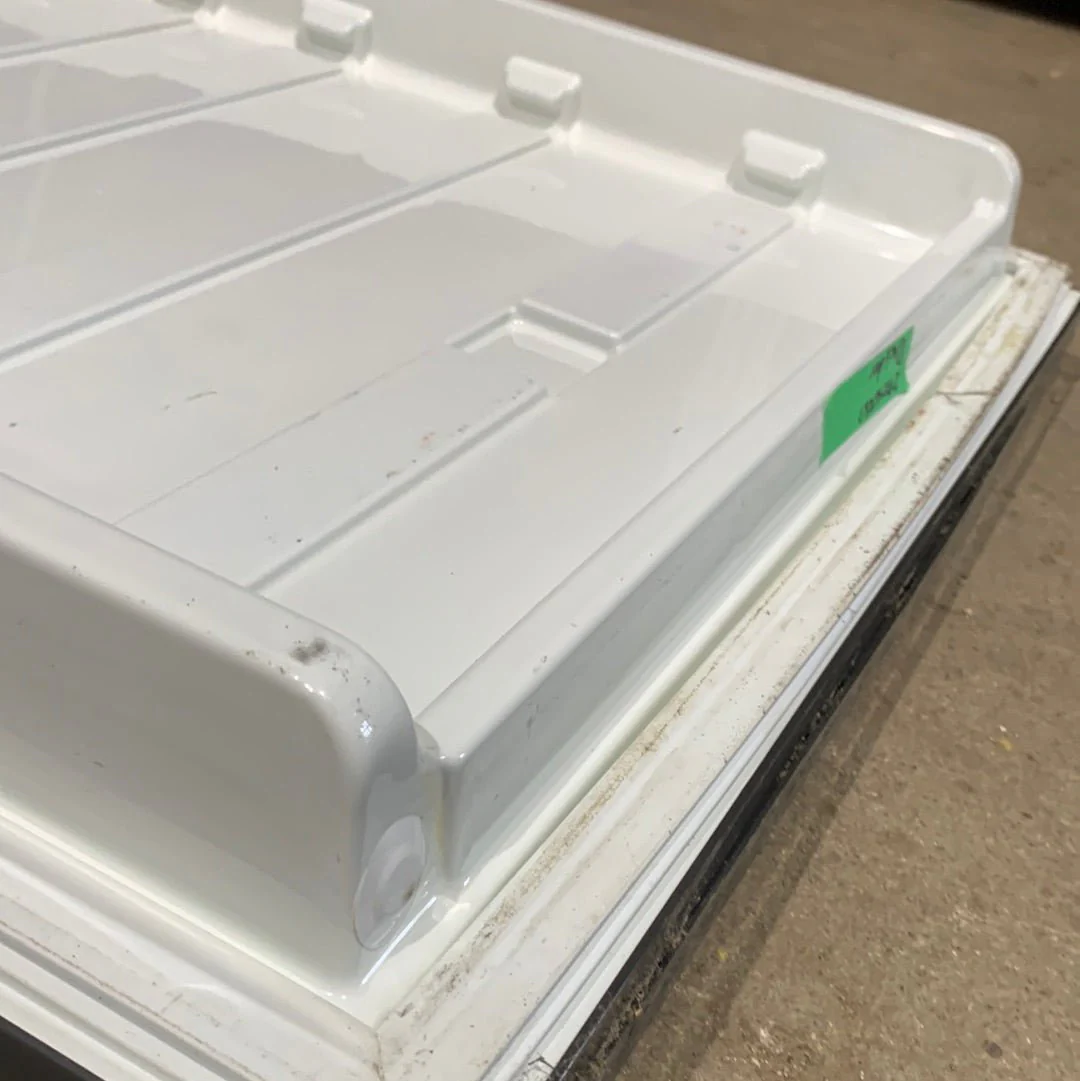 Used DOMETIC 2932563055 Kit, SVC Door Assembly, FF, R-6CF 22 1/2" W 33 1/4” H - Image 4