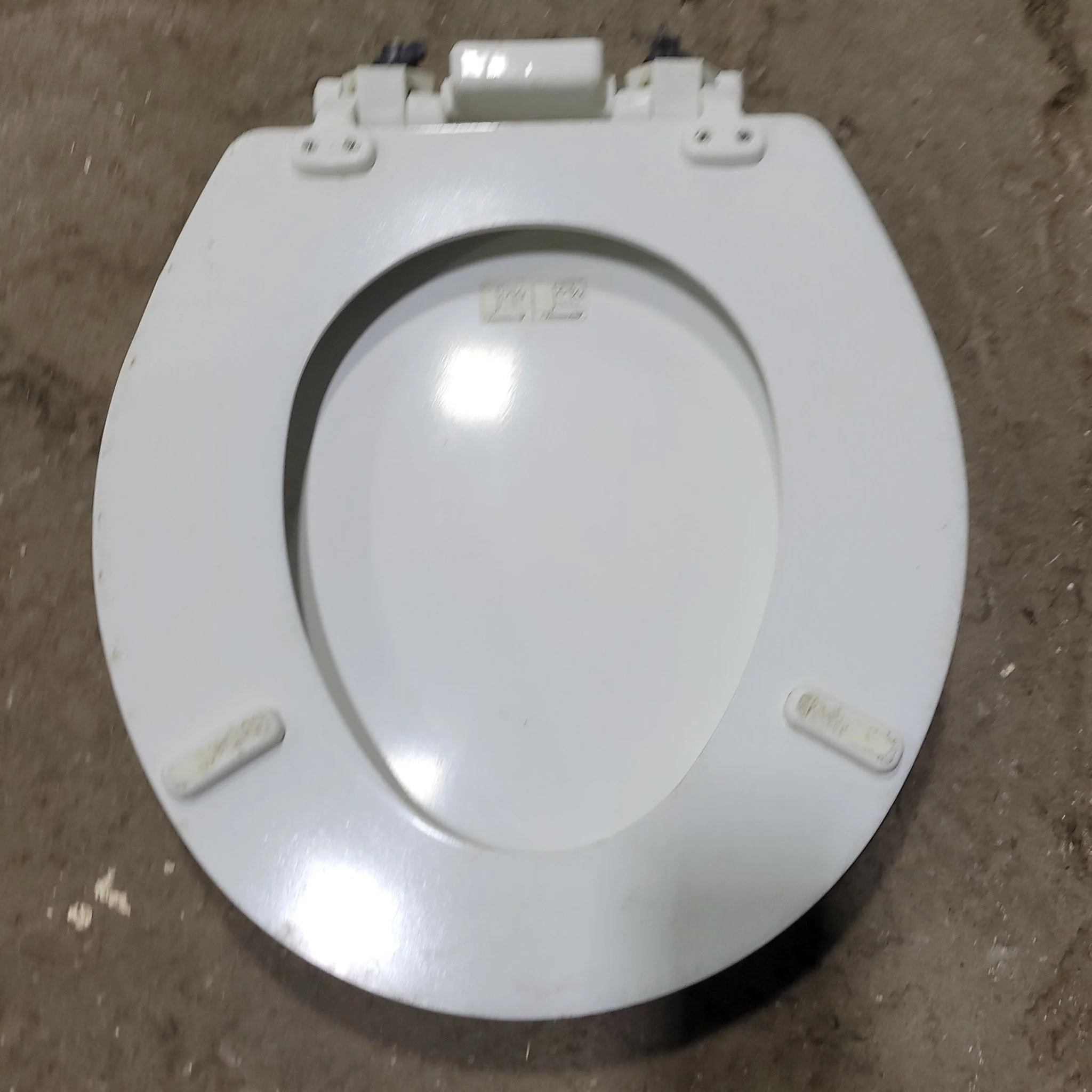 Used Dometic 310 Toilet Seat & Cover Replacement Off-White - 385311646 - 385311647 - Image 5