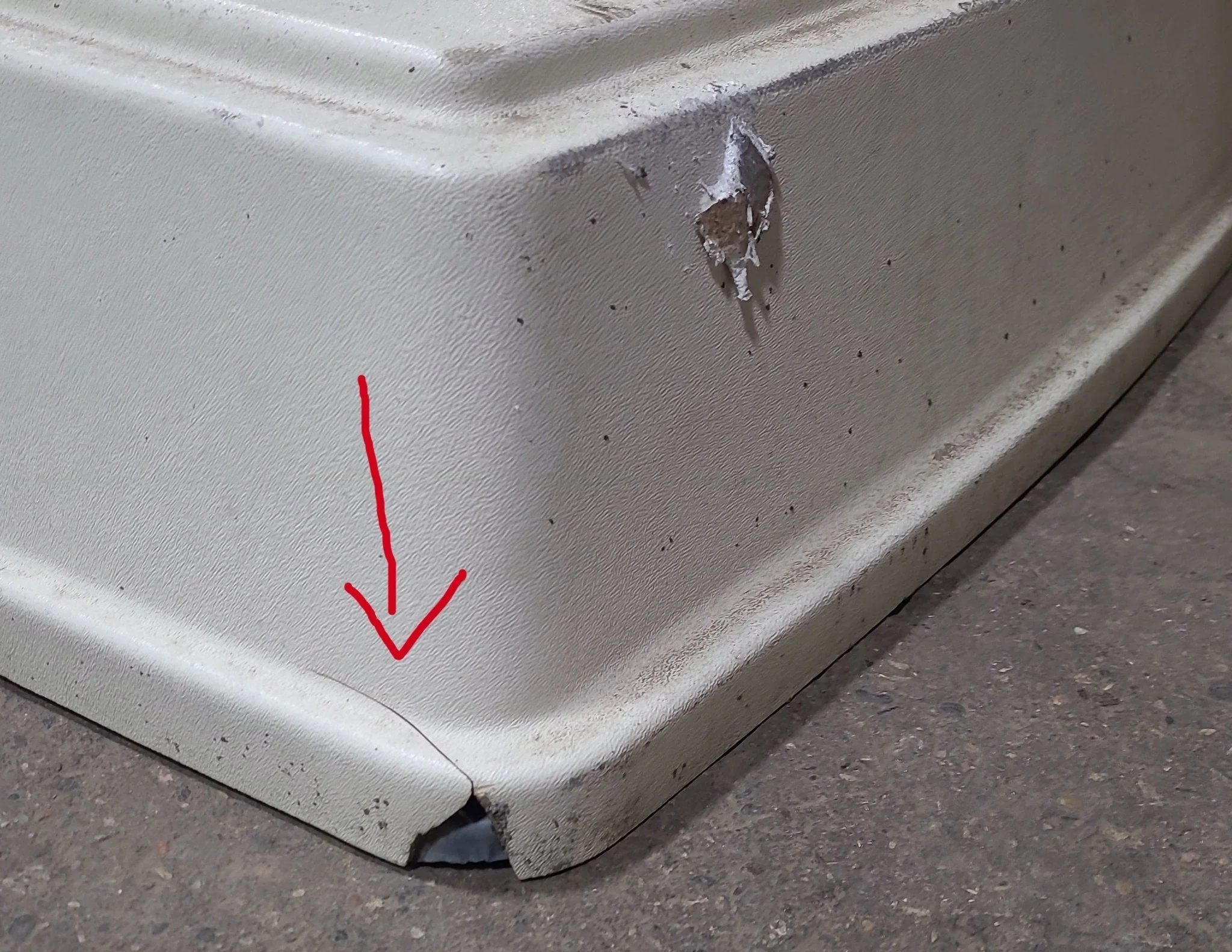 Used Dometic 3100252000 - Penguin Replacement Shroud - Image 4