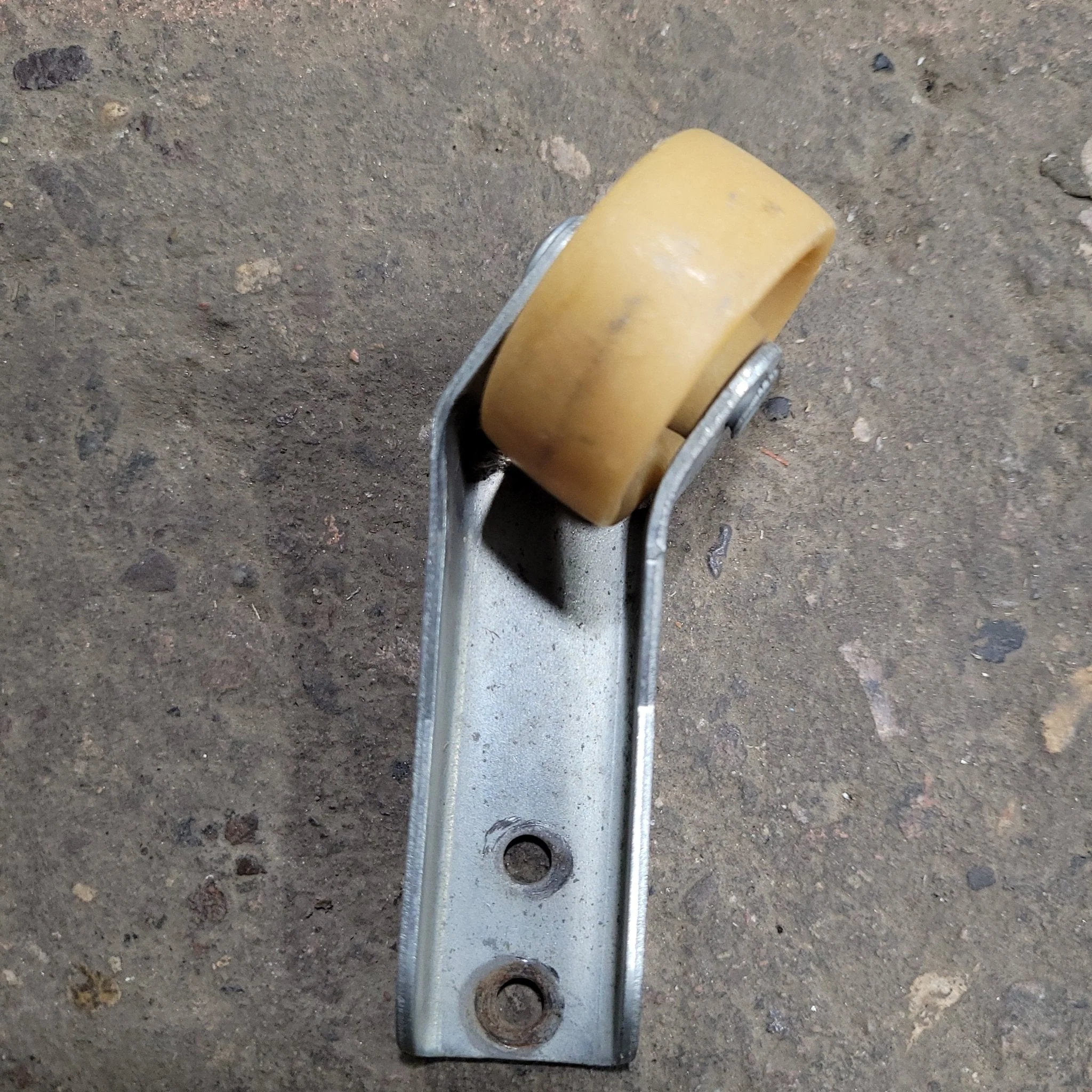 Used Dometic/ A&E Awning Roller Assembly - 930004