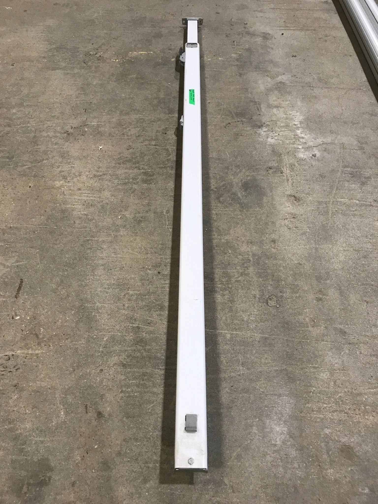 Used Dometic / A&E 8500 Awning Single Manual Arm - Image 3