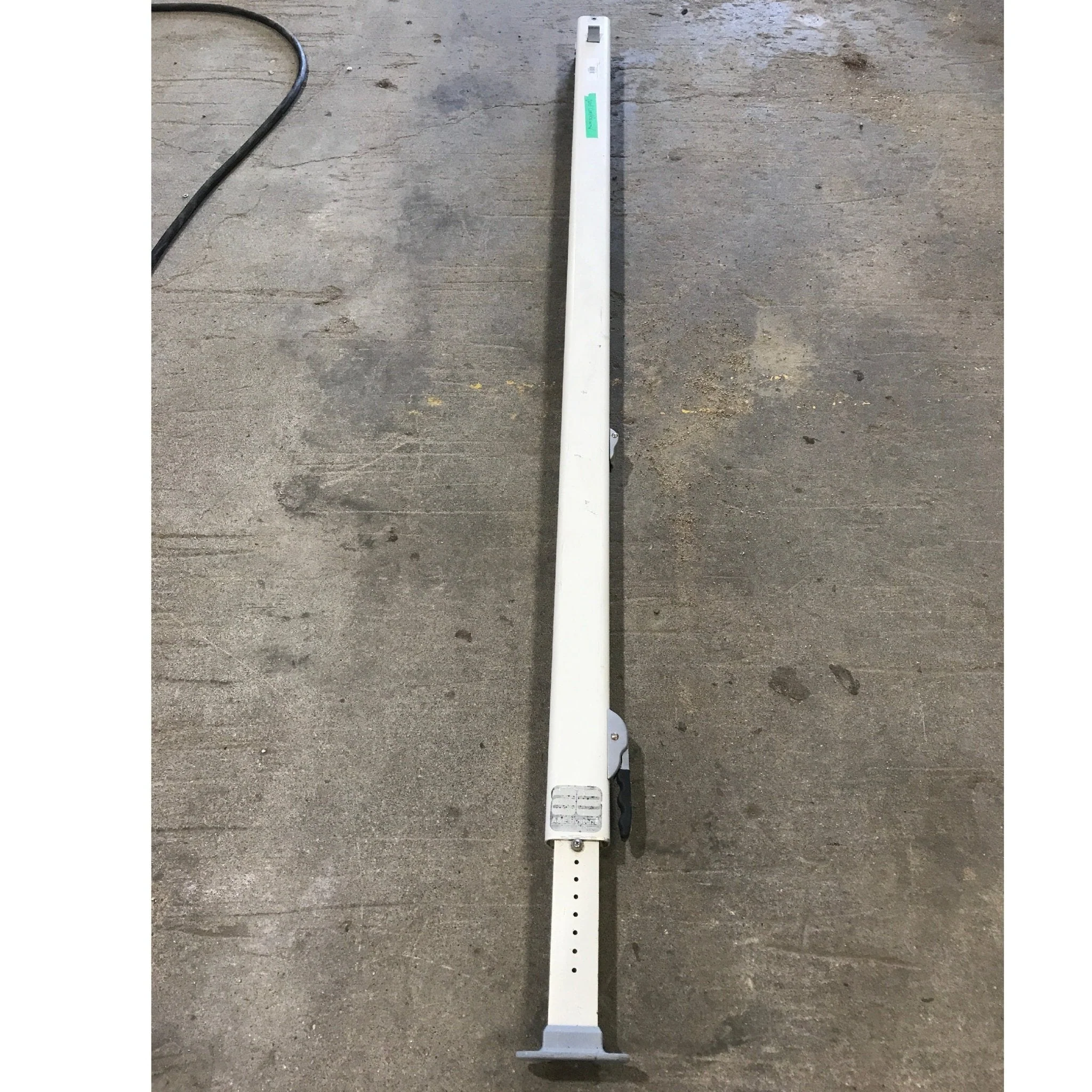 Used Dometic / A&E 8500 Awning Single Manual Arm