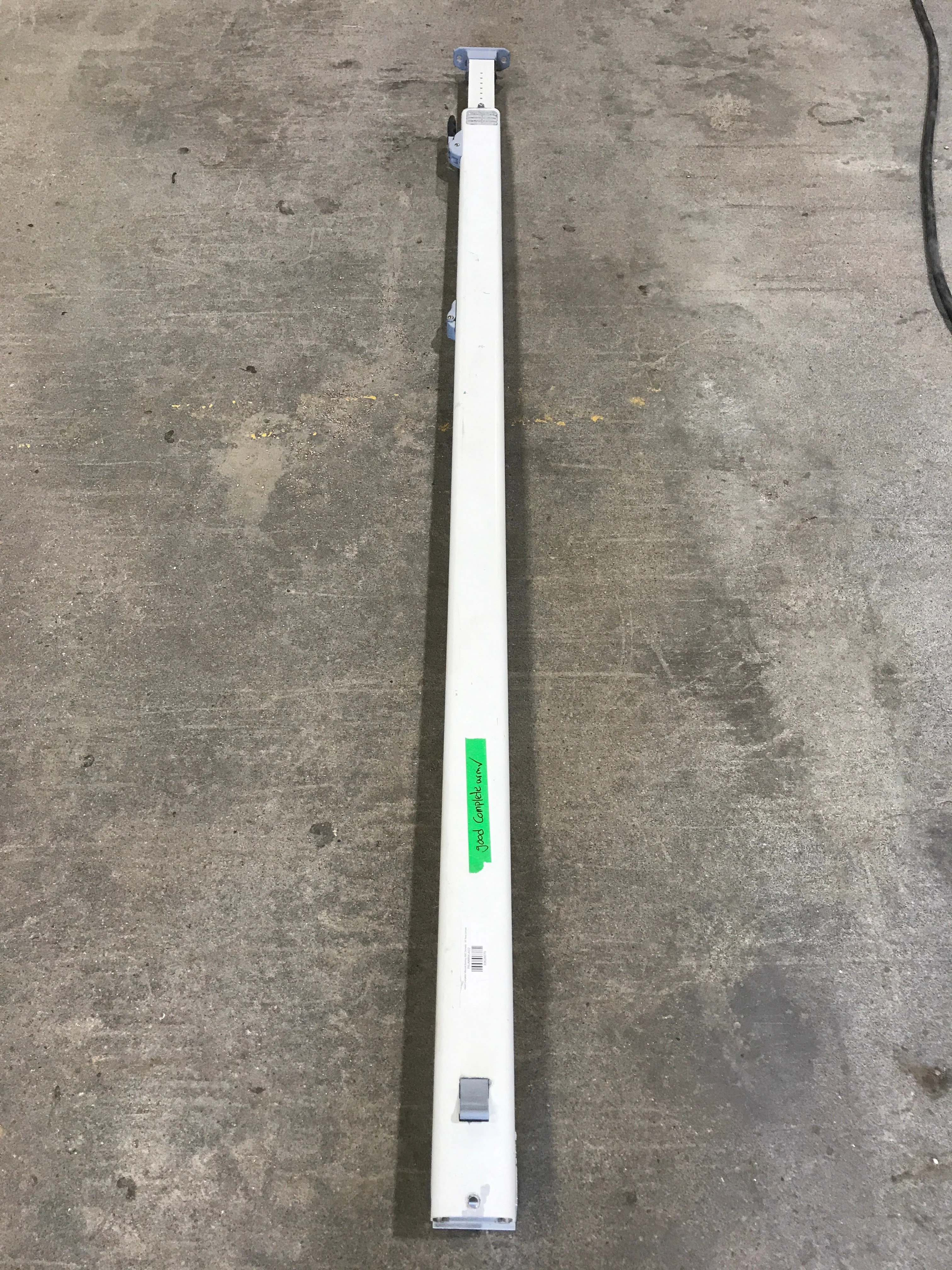 Used Dometic / A&E 8500 Awning Single Manual Arm - Image 2