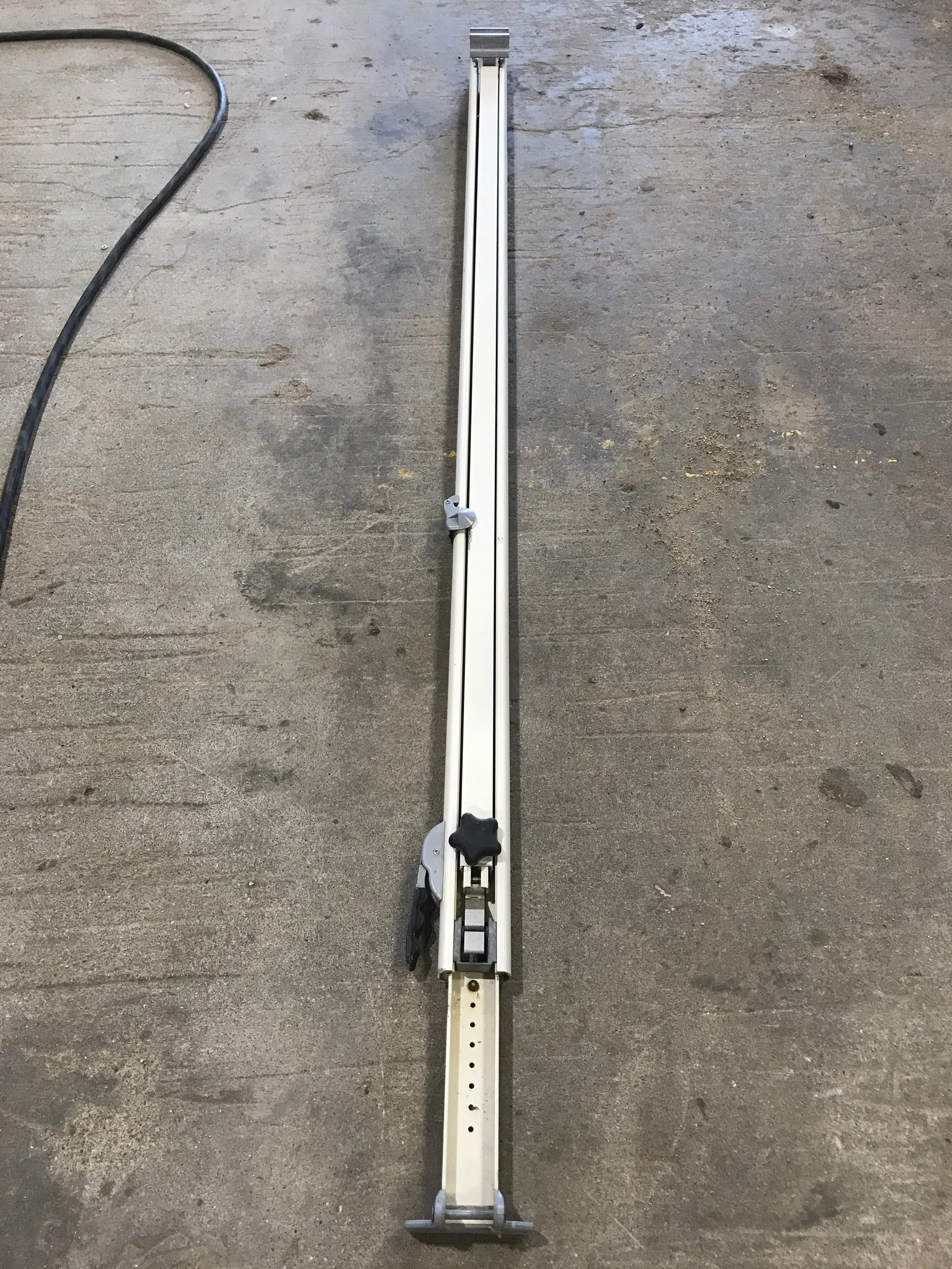 Used Dometic / A&E 8500 Awning Single Manual Arm - Image 4