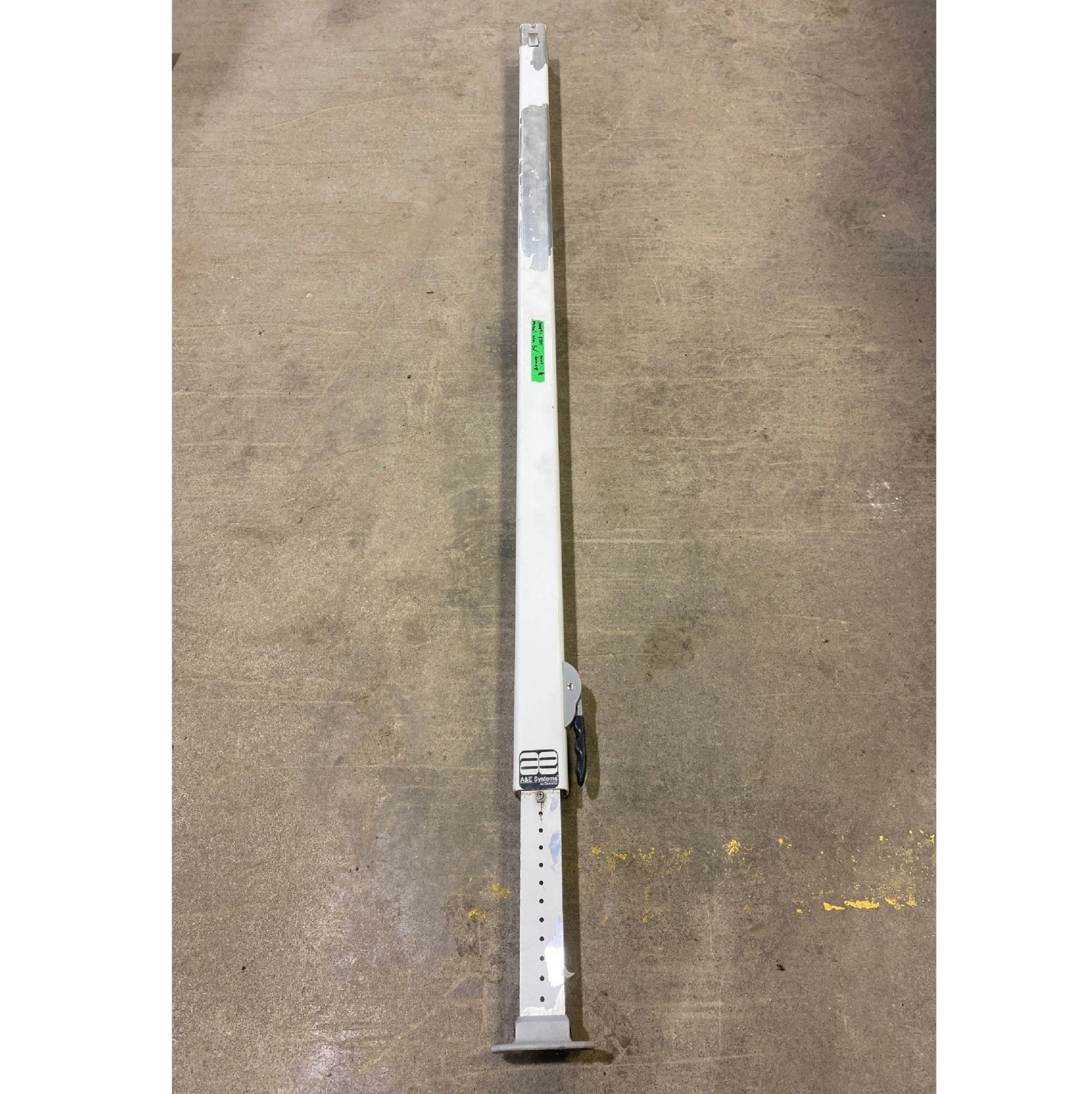Used Dometic / A&E 8500 Awning Single Manual Arm