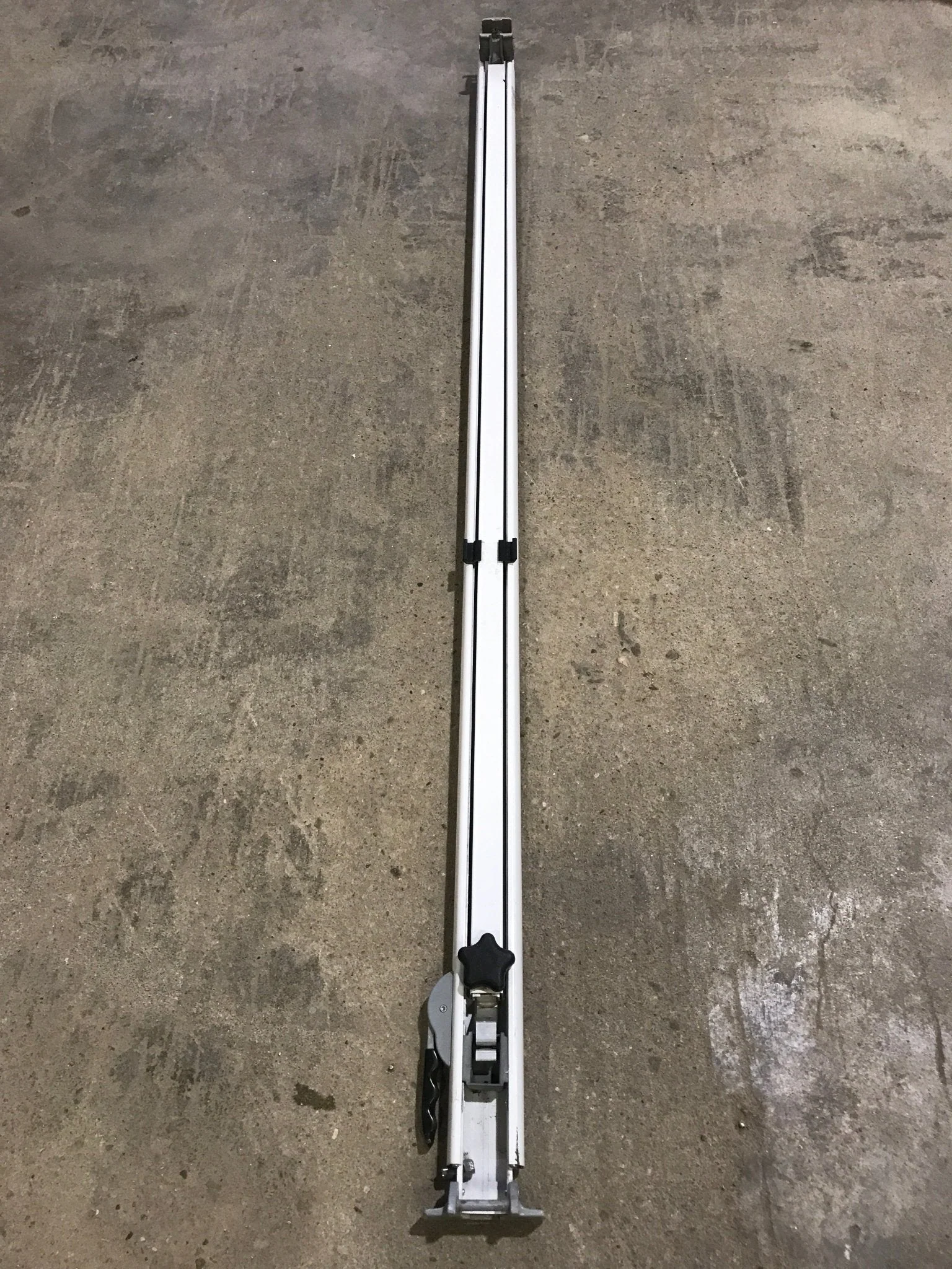 Used Dometic / A&E 8500 Awning Single Manual Arm - Image 6