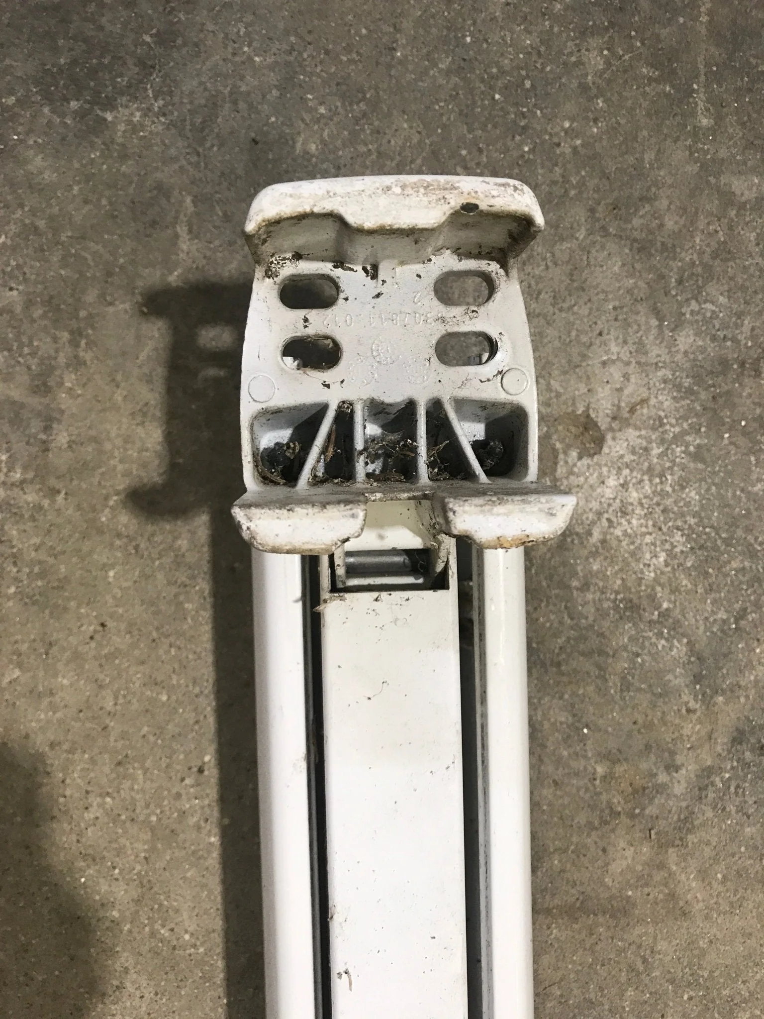 Used Dometic / A&E 8500 Awning Single Manual Arm - Image 6