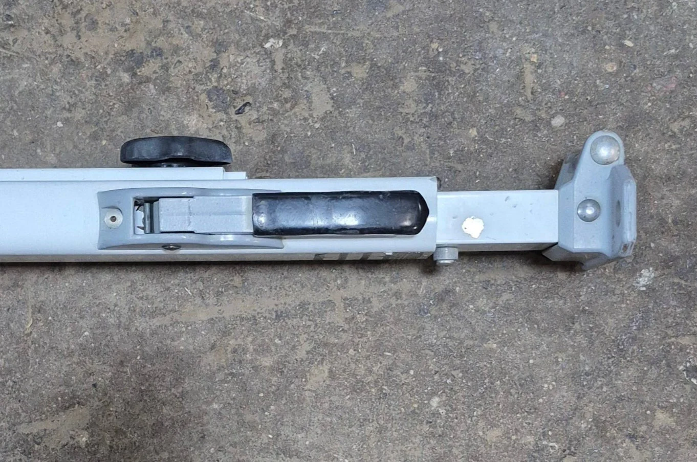 Used Dometic / A&E 8500 Awning Single Manual Arm - Image 6