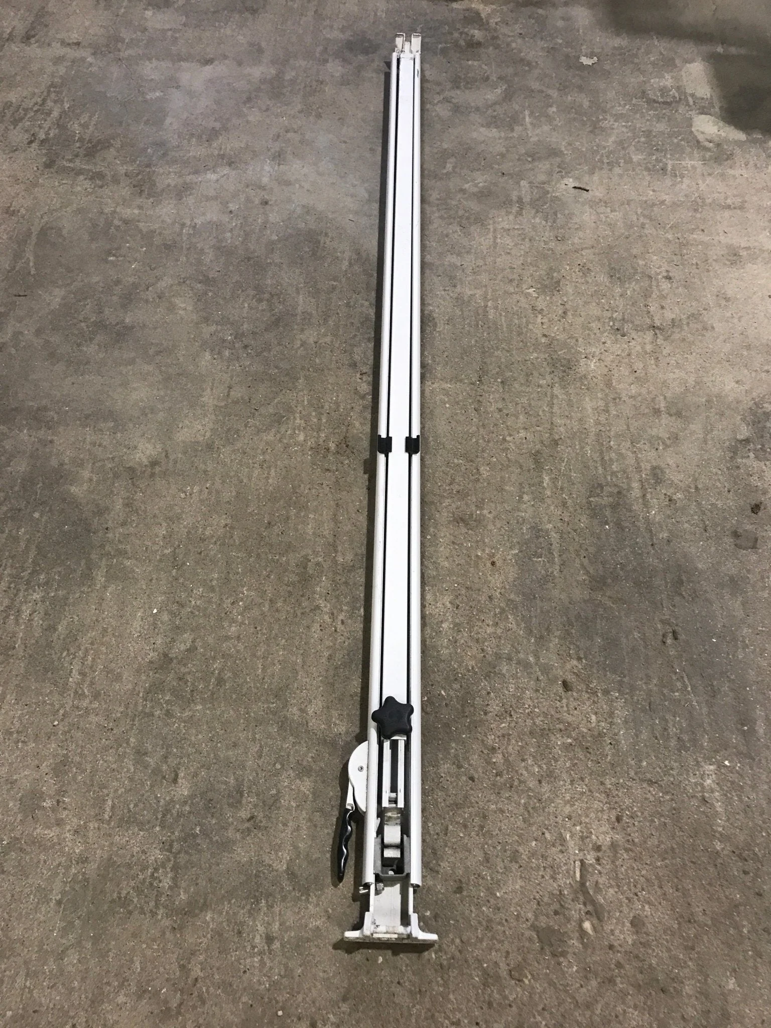 Used Dometic / A&E 8500 Awning Single Manual Arm - Image 5