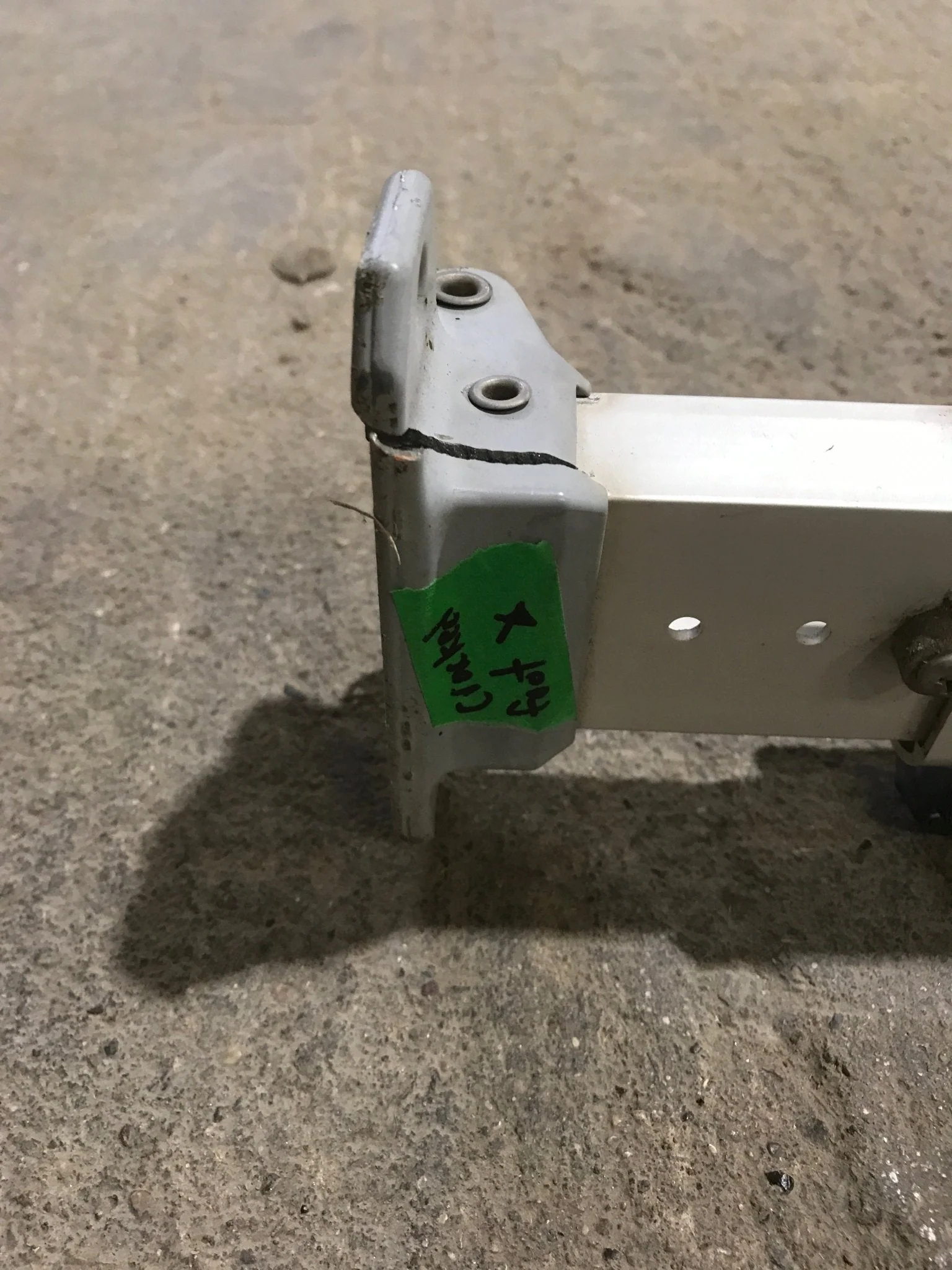 Used Dometic / A&E 8500 Awning Single Manual Arm - 73" - Image 5