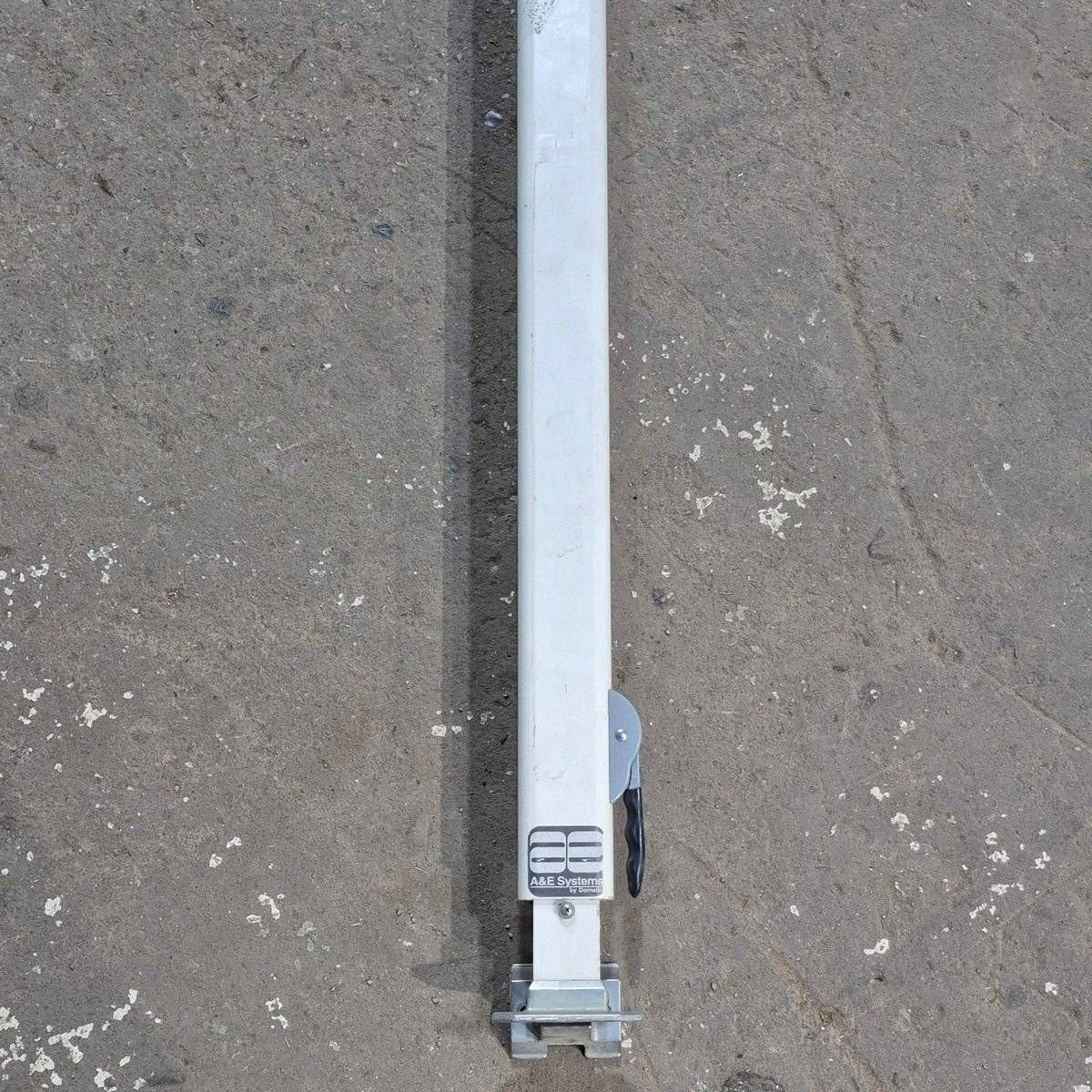 Used Dometic / A&E 8500 Manual Awning Arm, Tall, Colonial White - 8480000.401 - Image 5