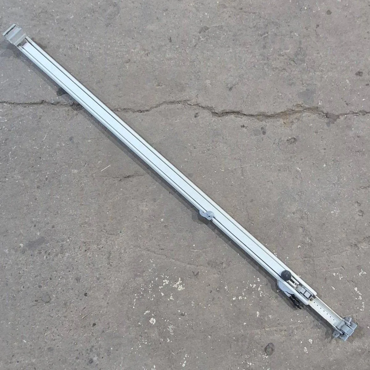 Used Dometic / A&E 8500 Manual Awning Arm, Tall, Colonial White -  8480000.401 - Image 6
