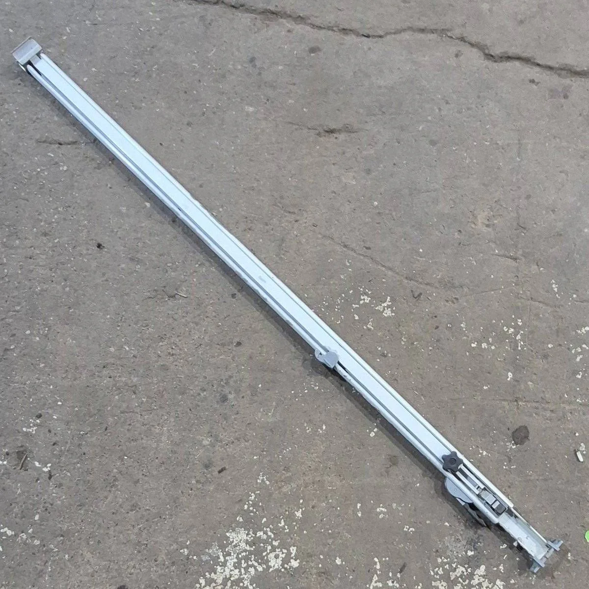 Used Dometic / A&E 8500 Manual Awning Arm, Tall, White - 8480000.401B - Image 6
