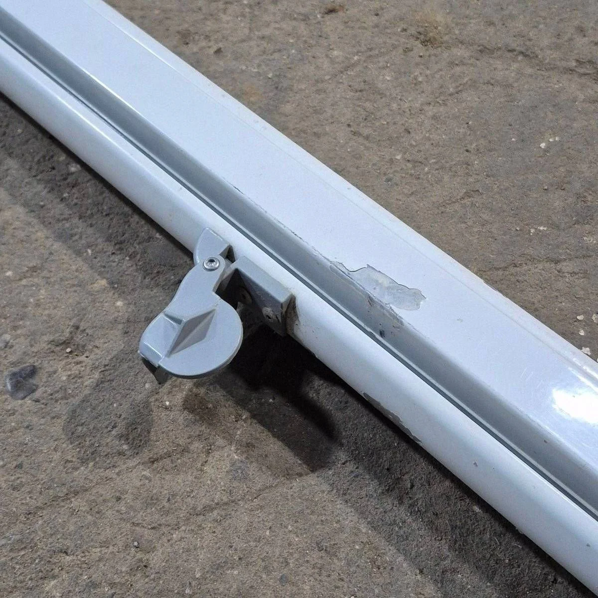 Used Dometic / A&E 8500 Manual Awning Arm, Tall, White - 8480000.401B - Image 8