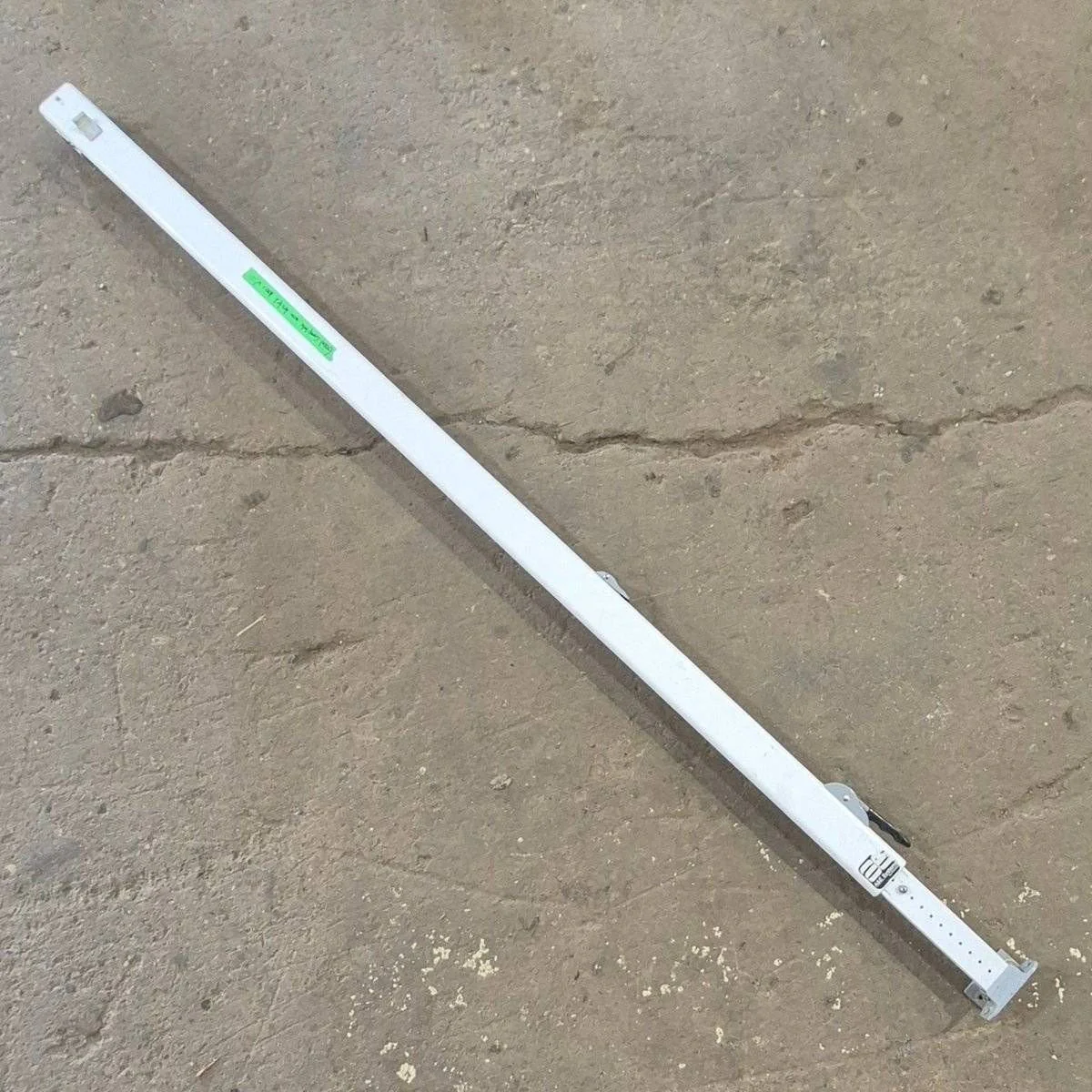 Used Dometic / A&E 8500 Manual Awning Arm, Tall, White - 8480000.401B