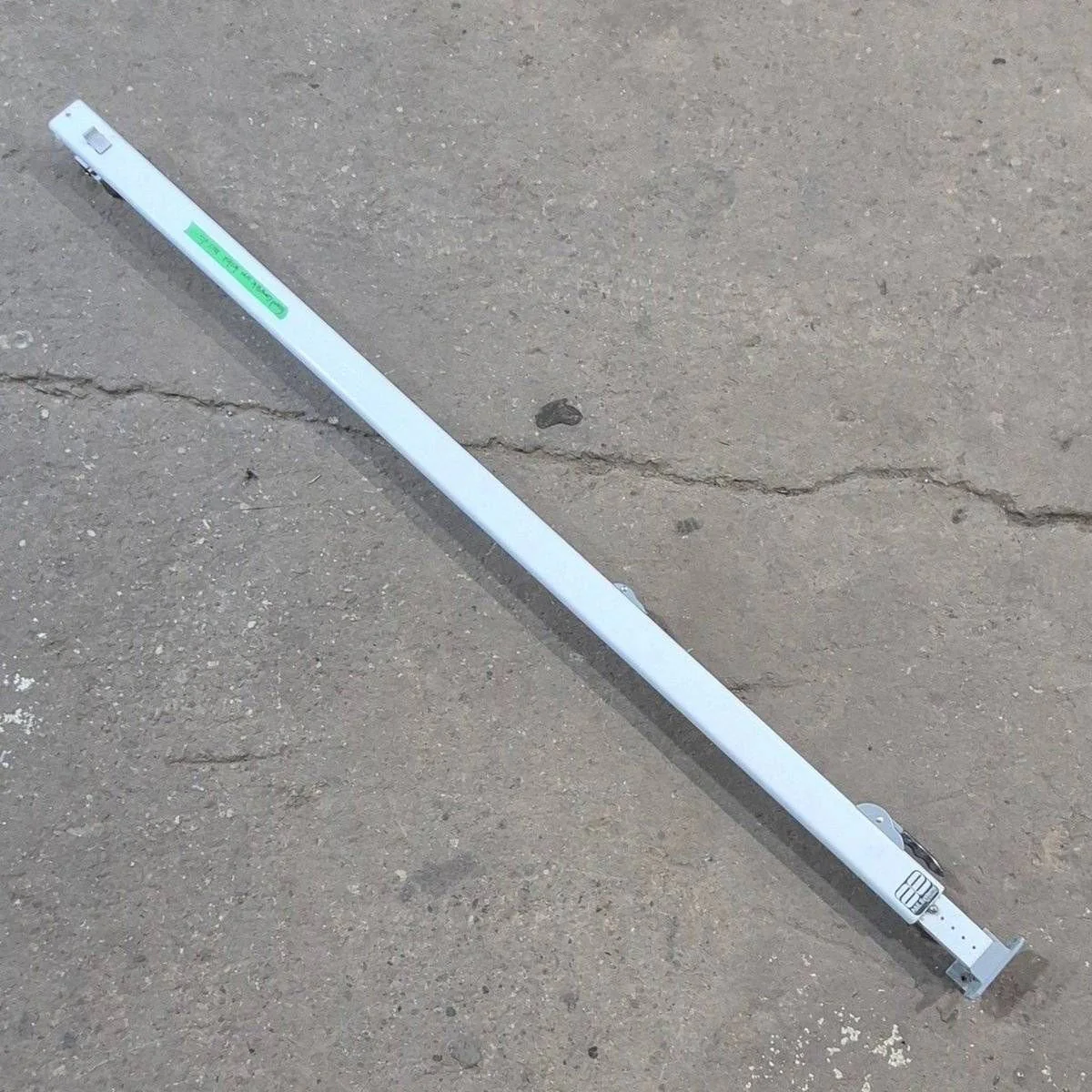 Used Dometic / A&E 8500 Manual Awning Arm, Tall, White - 8480000.401B