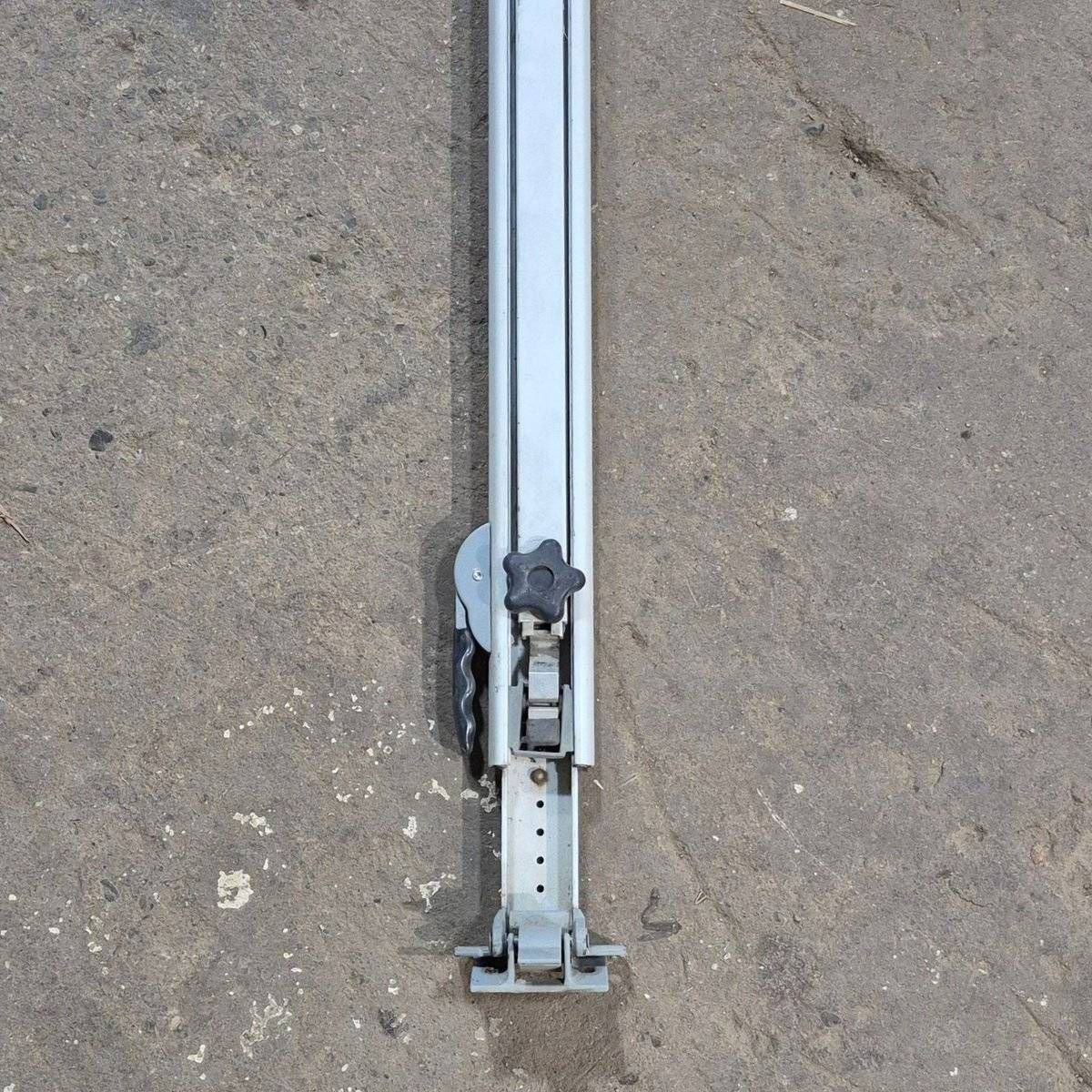 Used Dometic / A&E 8500 Manual Awning Arm, Tall, White - 8480000.401B - Image 10