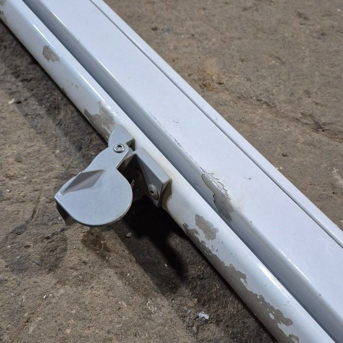 Used Dometic / A&E 8500 Manual Awning Arm, Tall, White -  8480000.401B - Image 9