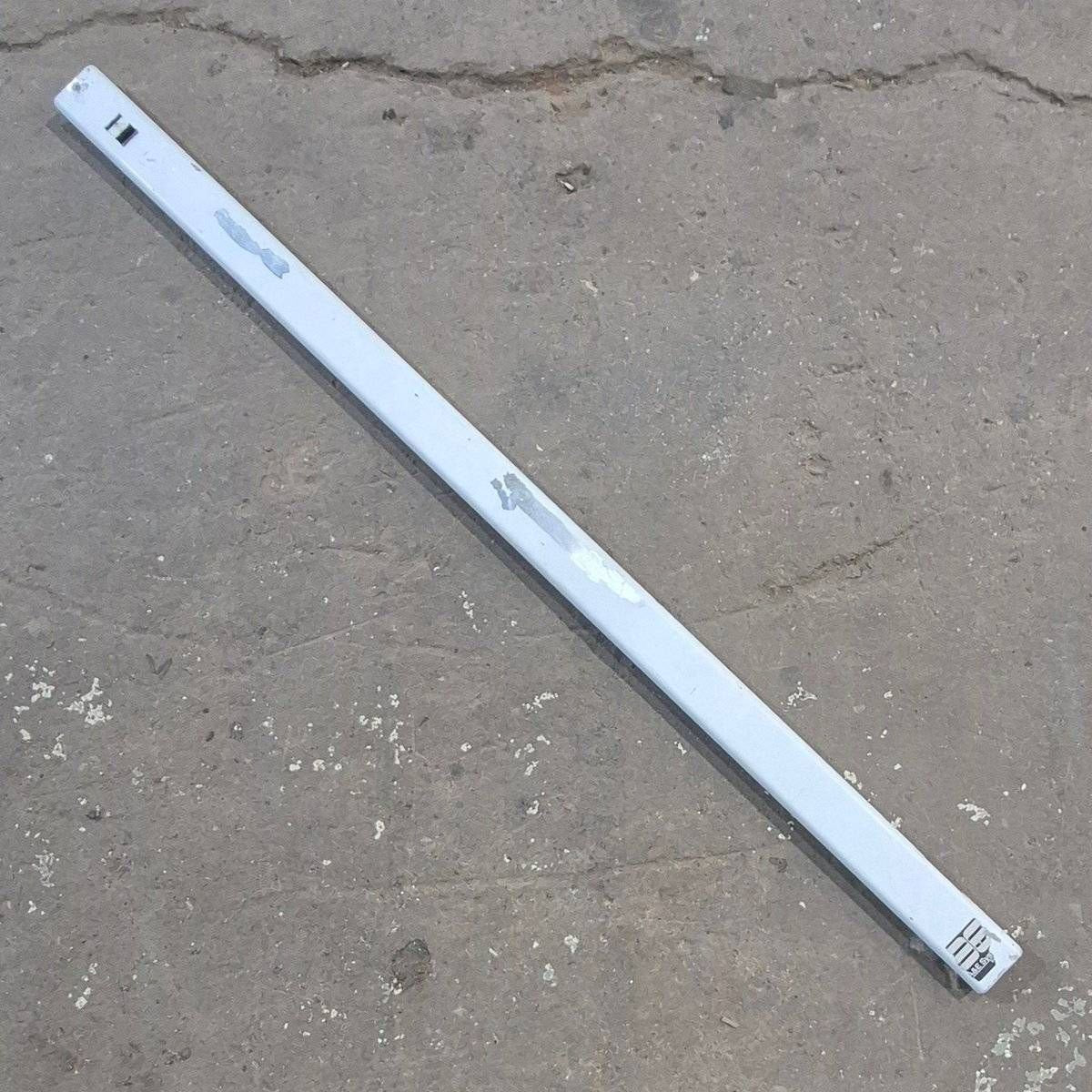 Used Dometic Upper Main Arm, White, 61" - 3104502.301B