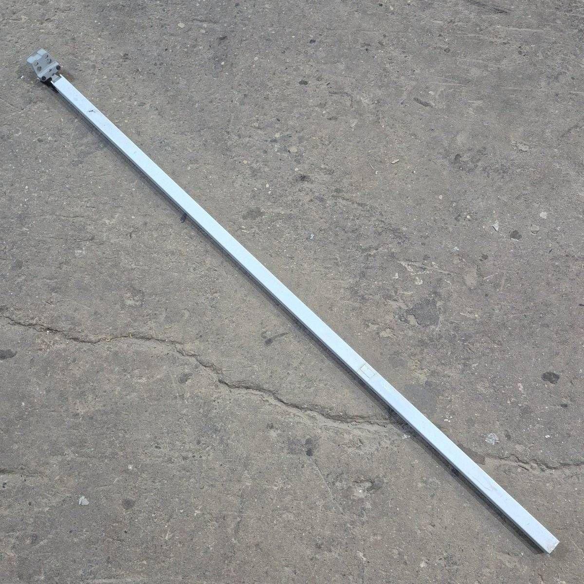 Used Dometic Main Rafter Arm, White, 66" - 3314065.008B