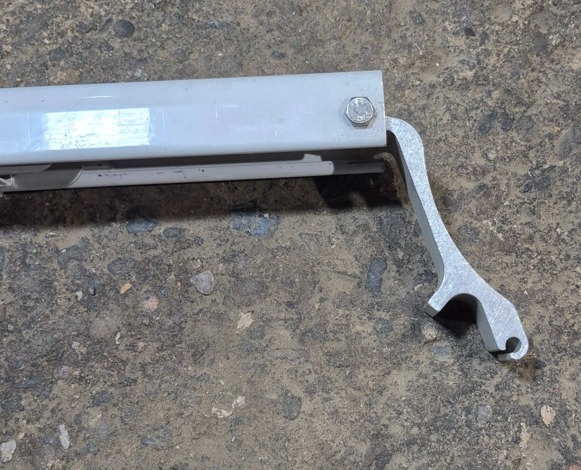 Used Dometic / A&E Awning Rafter Arm Assembly - Optima , 930039.500B - Image 5