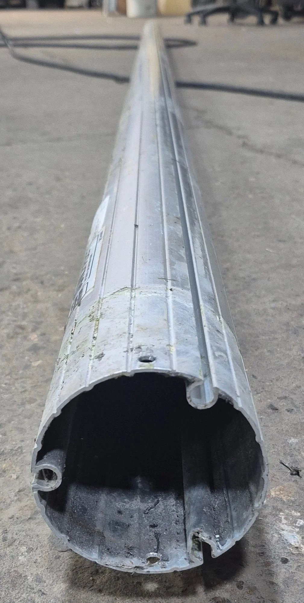 Used Dometic/ A&E Awning Roller Tube 15' - Image 2