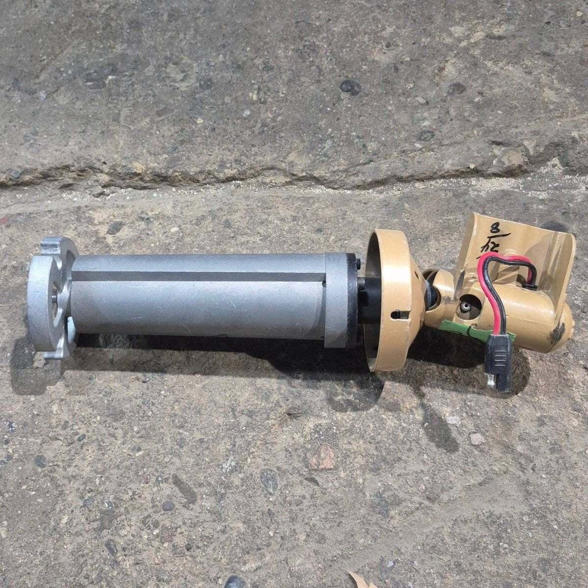 Used Dometic/ A&E Drive Head Assembly, Gold - WeatherPro , 3307923.115V - Image 2