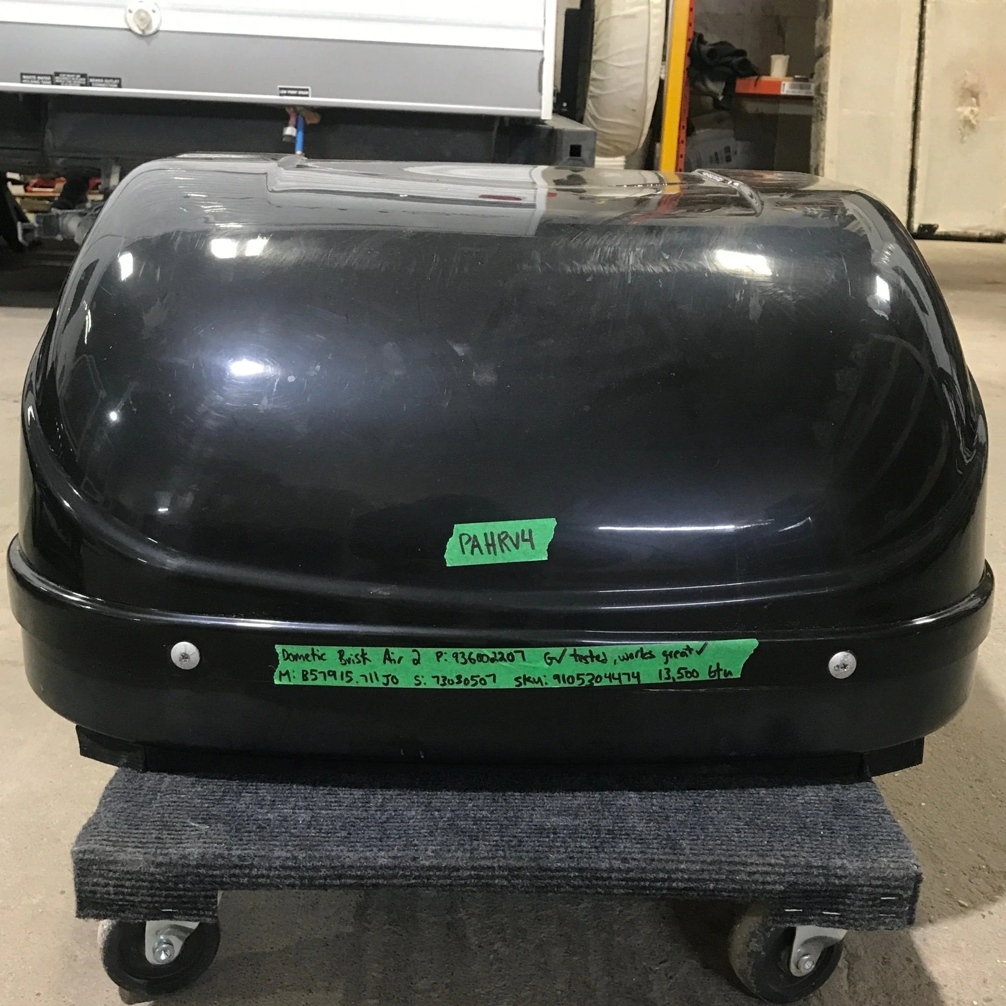 Used Dometic Air Conditioner, Head Unit, 13500 BTU, Cool Only - B57915.711