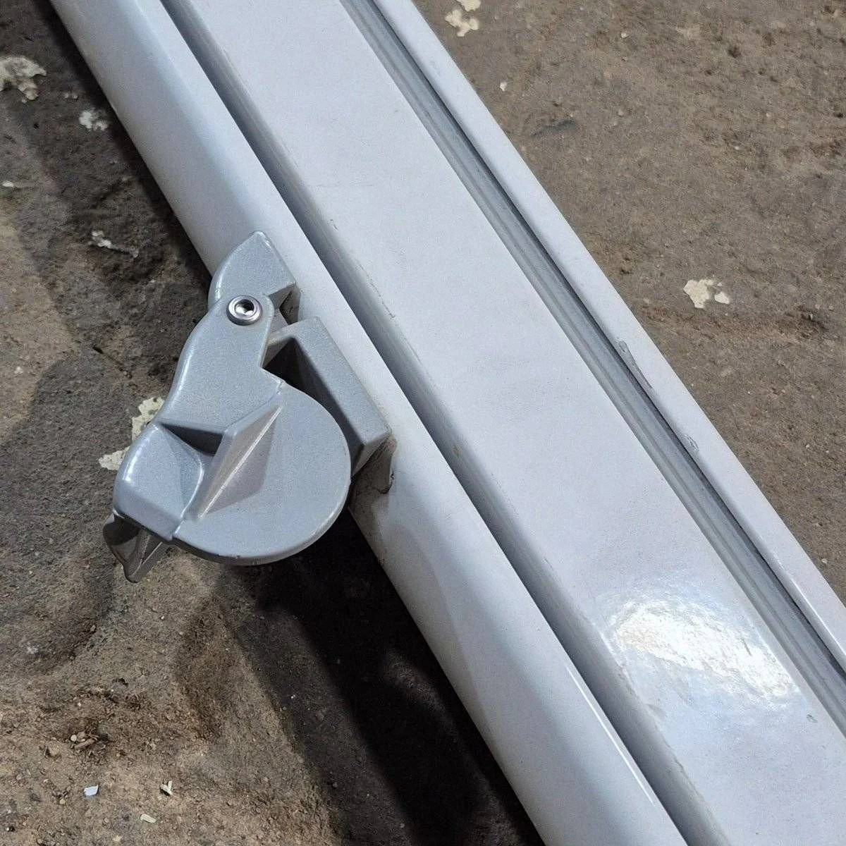 Used Dometic Awning Arm, 8500 Series, White, 61" - Image 9