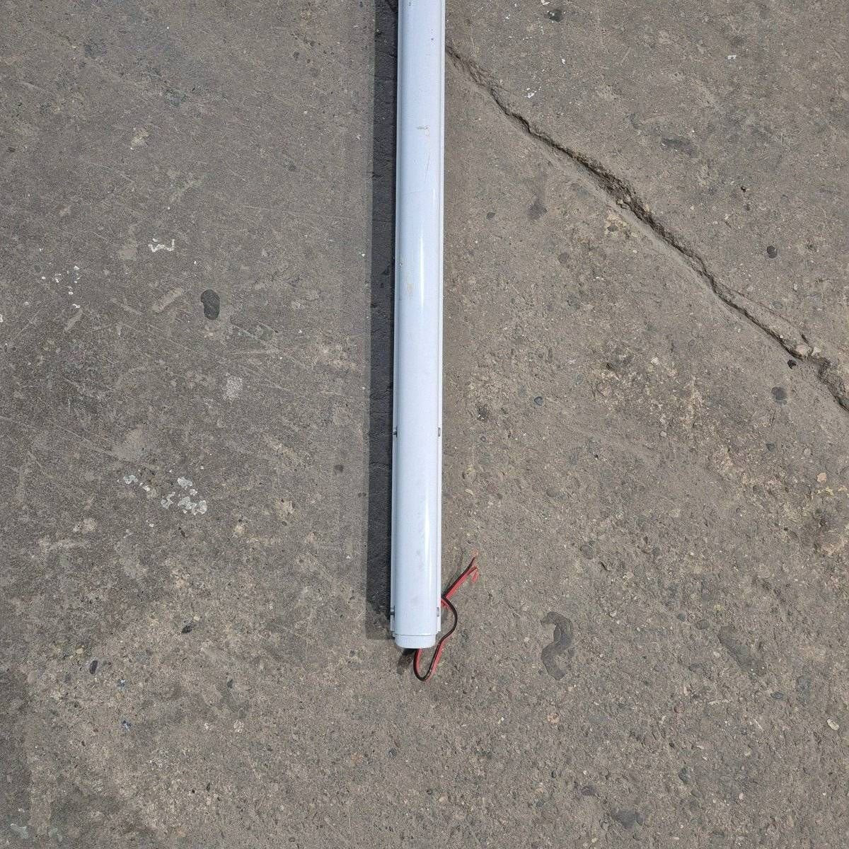 Used Dometic Awning Arm, Drive (Front), White, Basement, 62 1/4" - 3312487.014B - Image 3