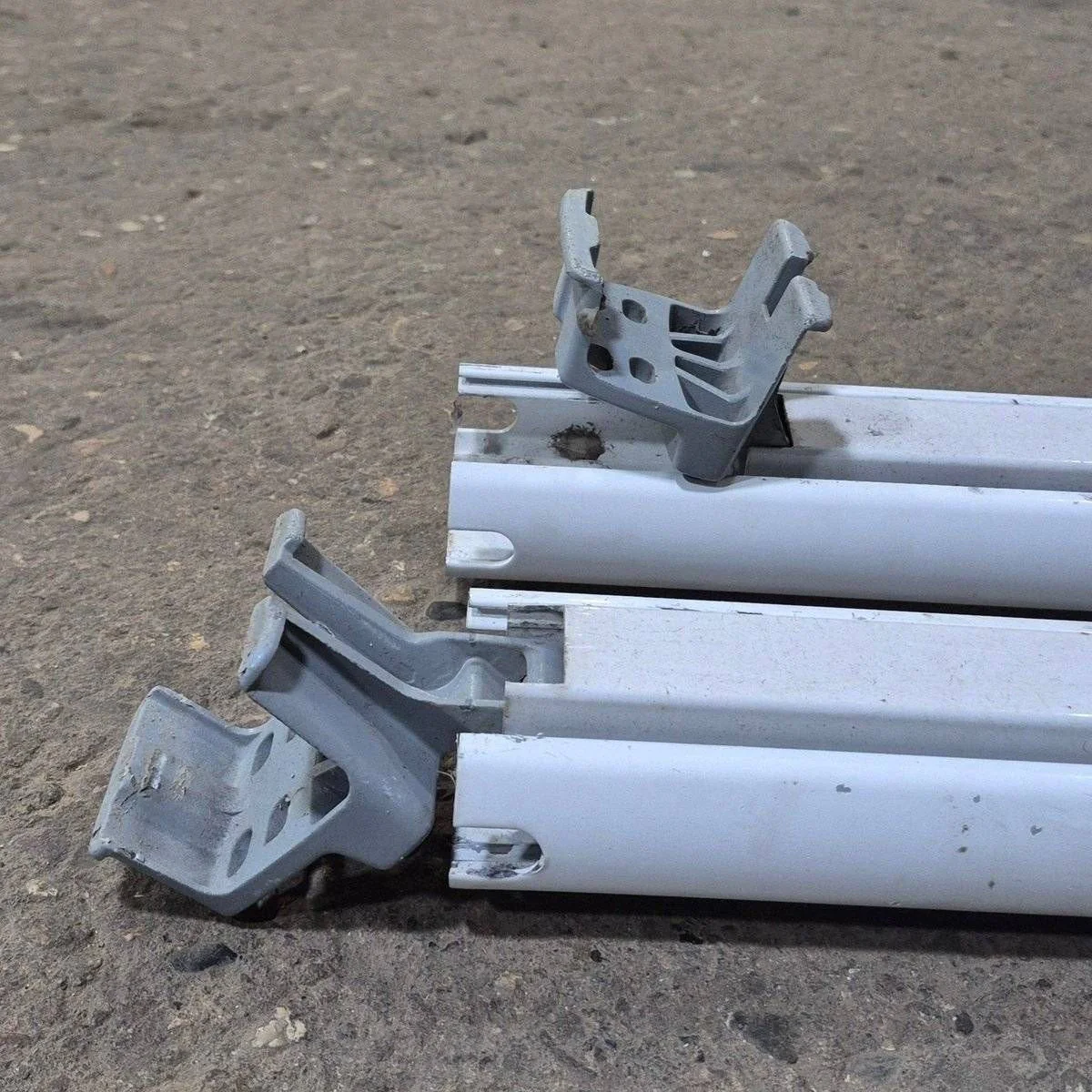 Used Dometic Awning Arm Set, White, 73" - 8273000.401B - Image 5