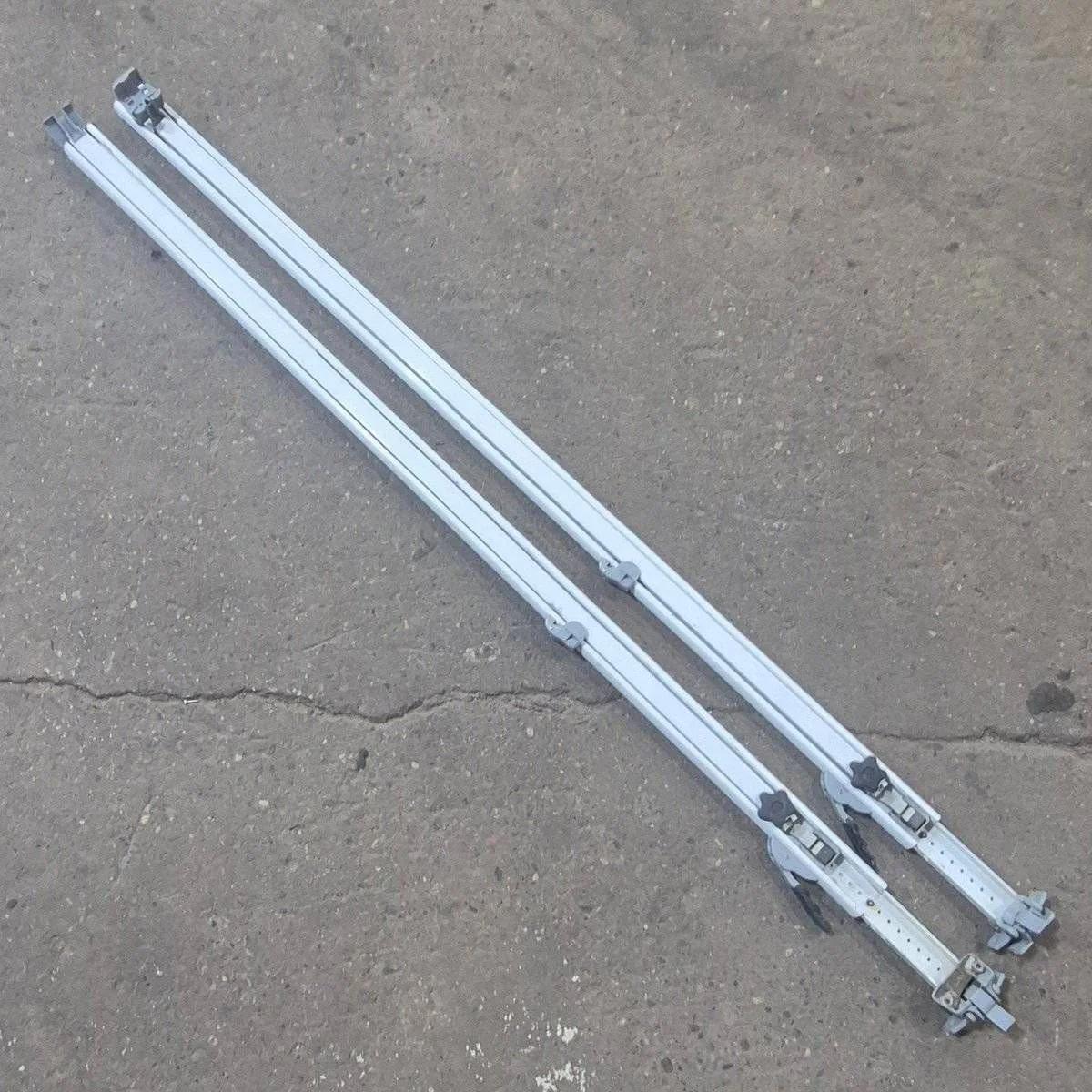 Used Dometic Awning Arm Set, White, 73" - 8273000.401B - Image 7