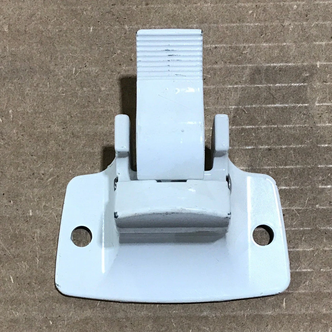 Used Dometic Awning Bottom Mounting Bracket - 3314067.004B - Image 2